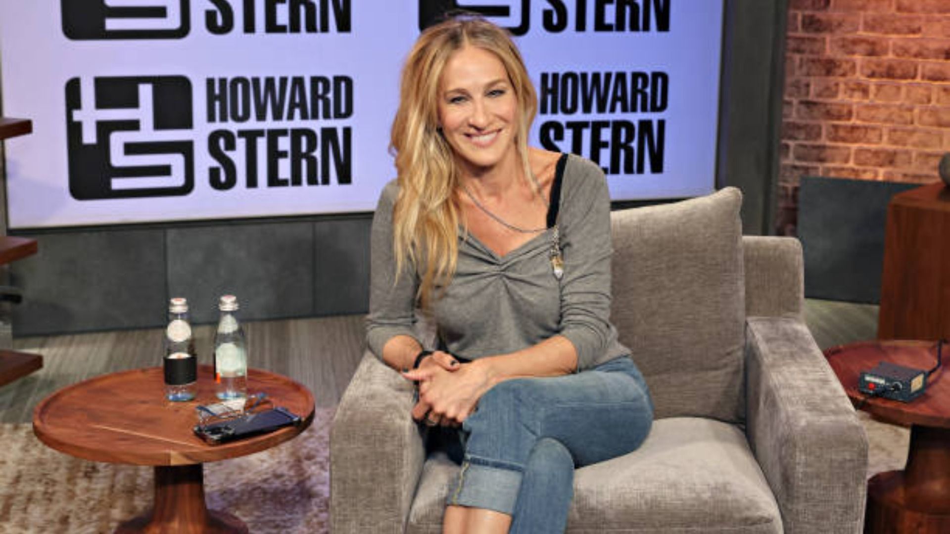 Sarah Jessica Parker Visits SiriusXM&#039;s &#039;The Howard Stern Show&#039; / Image Source: Getty