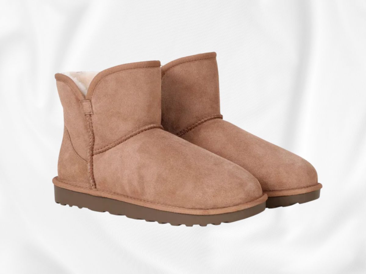 Kirkland Signature Ladies&#039; Shearling Boot (Image via Costco)