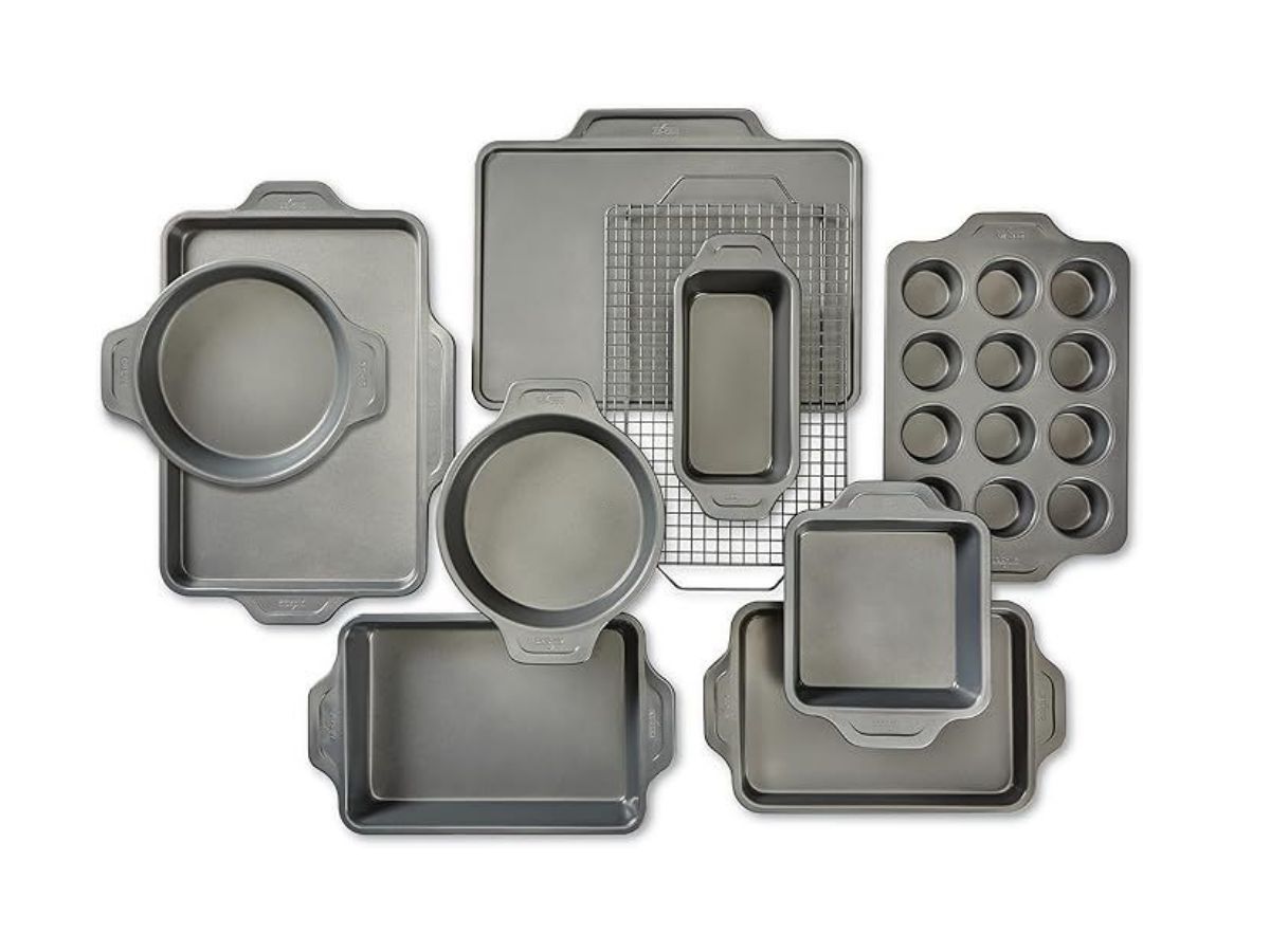 All-Clad Pro-Release Nonstick Bakeware Set 10 Piece Oven Safe (image via Amazon)