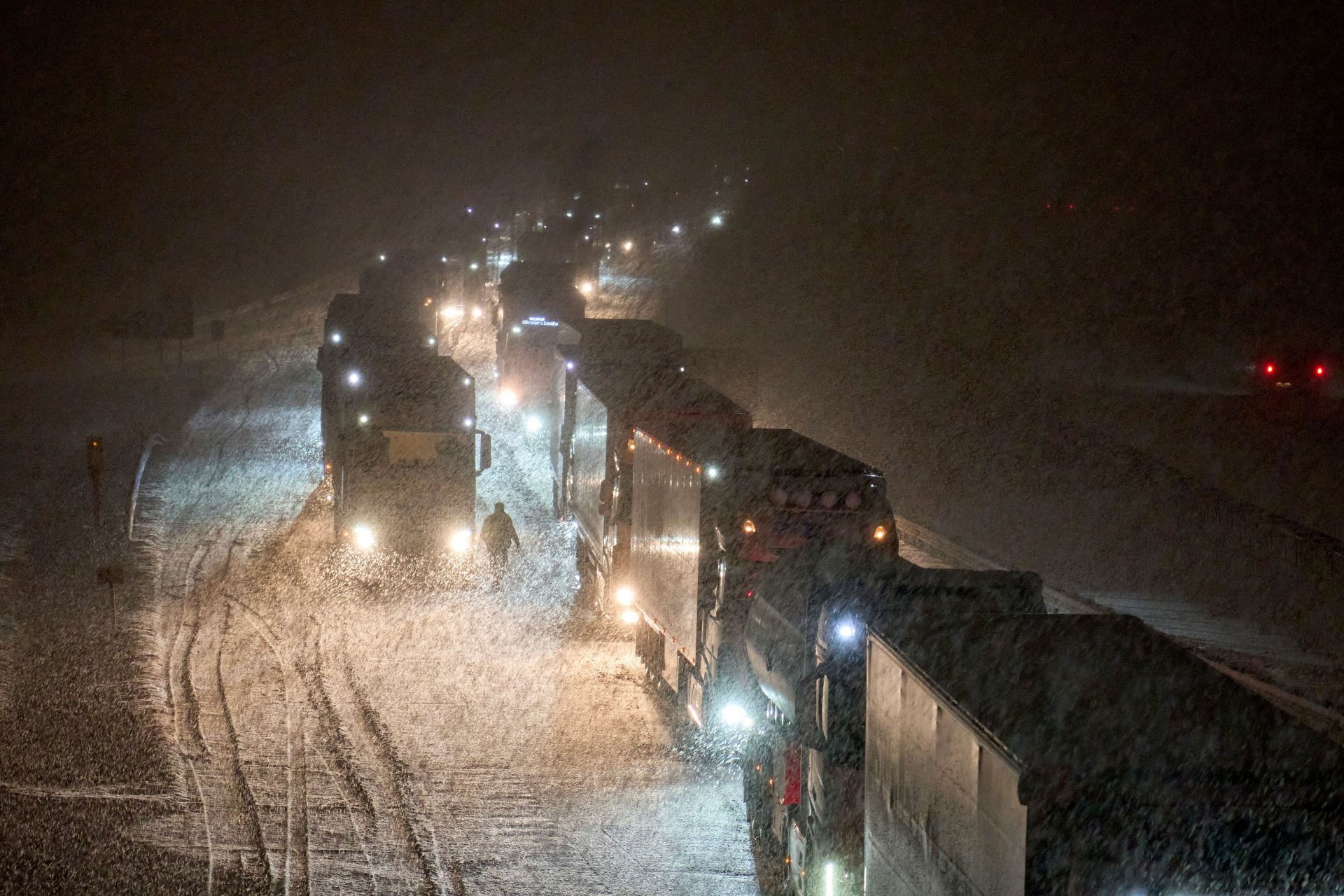 Winter in Rhineland-Palatinate - Highway 3 closed after snowfall - Source: Getty