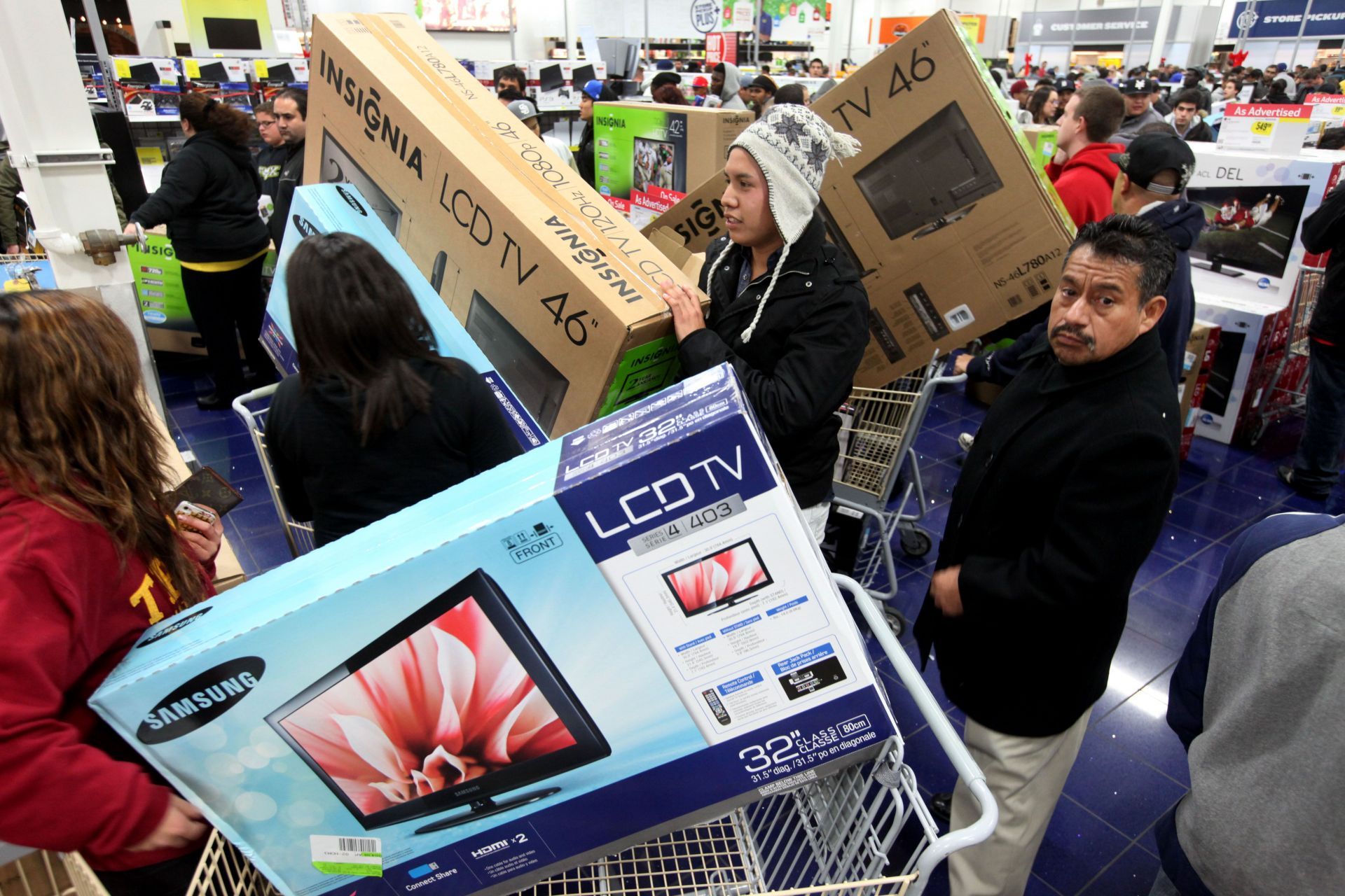 &quot;Black Friday&quot; Marks Start Of Holiday Shopping Season - Source: Getty