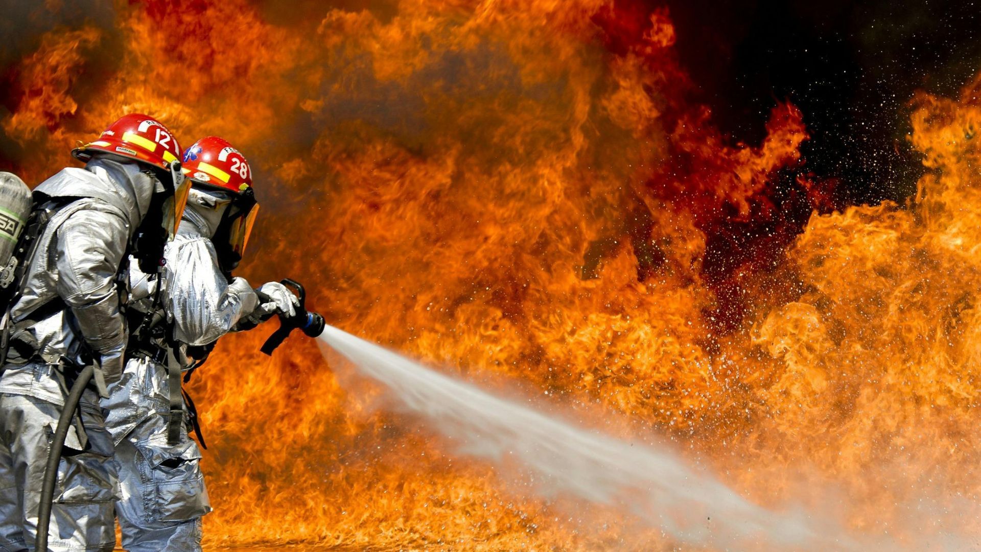 Photo of a 2 Fireman Killing a Huge Fire (Image via Pixels/Pixabay)