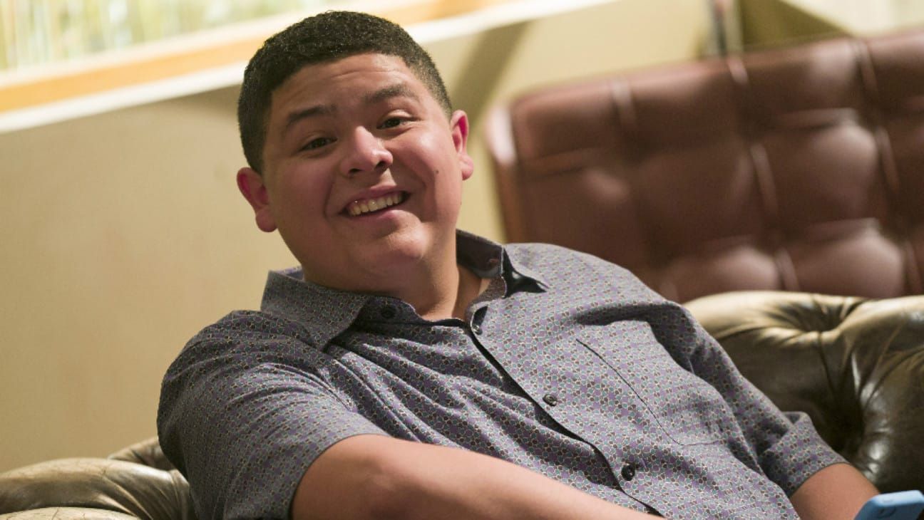 How much did Manny make per episode of Modern Family?