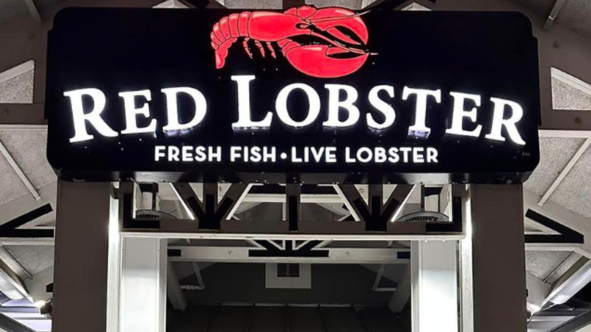 Red Lobster announces new items to their menu for seafood&nbsp;lovers (Image via Instagram/@redlobster)