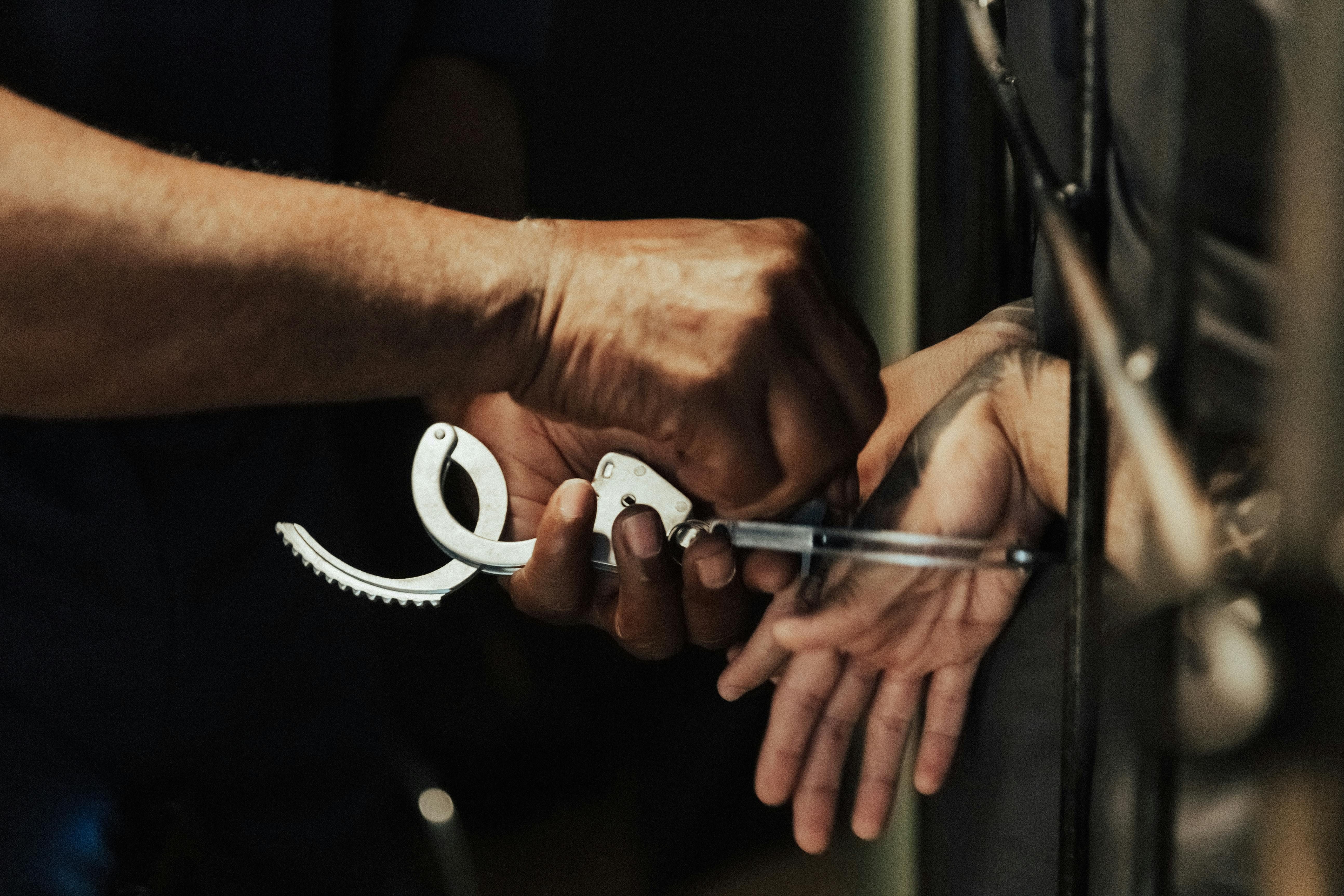 Police arrest (Image via Ron Lach / Pexels)