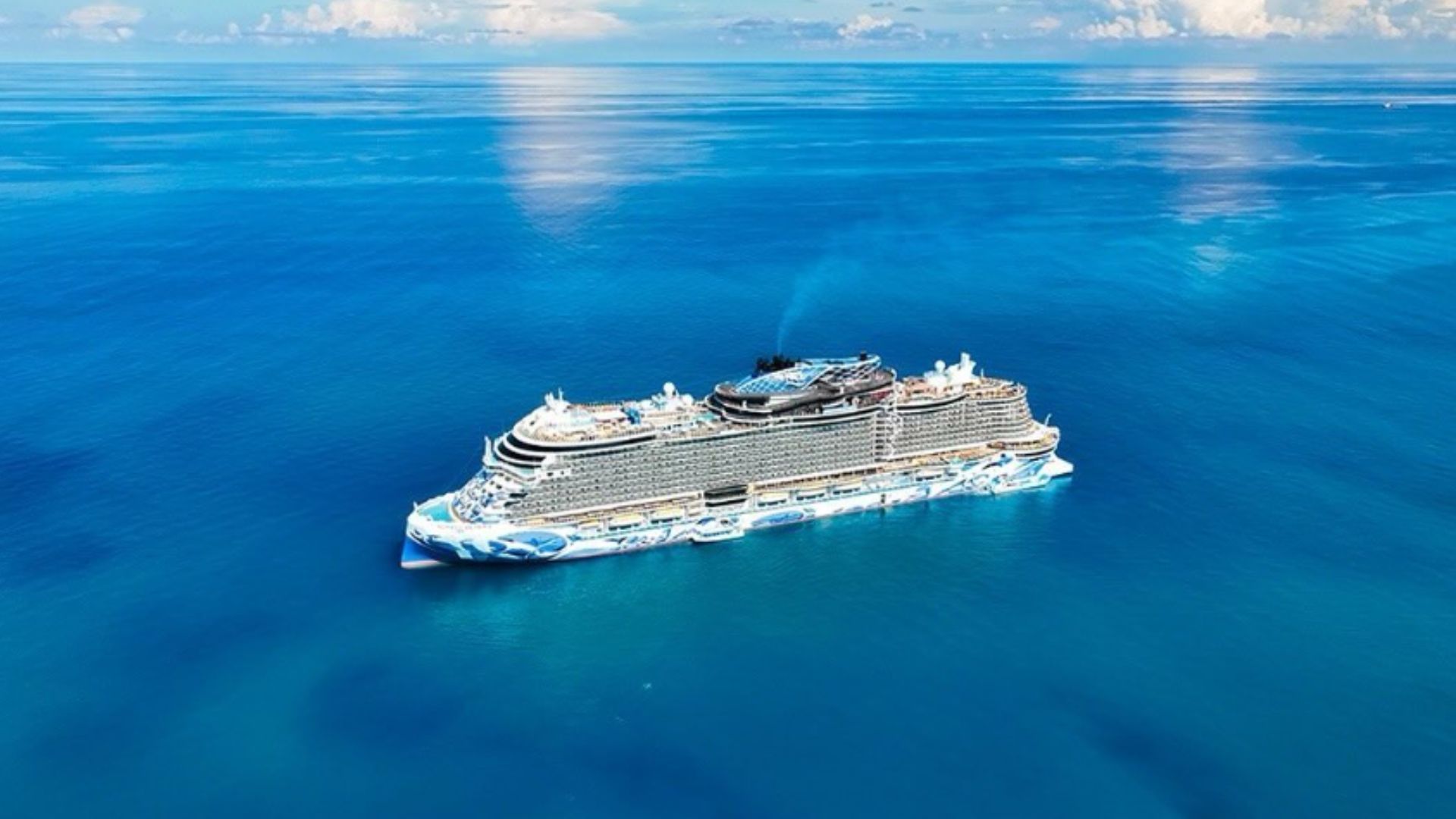 Norwegian Cruise Line (Image via Instagram/@norwegiancruiseline)