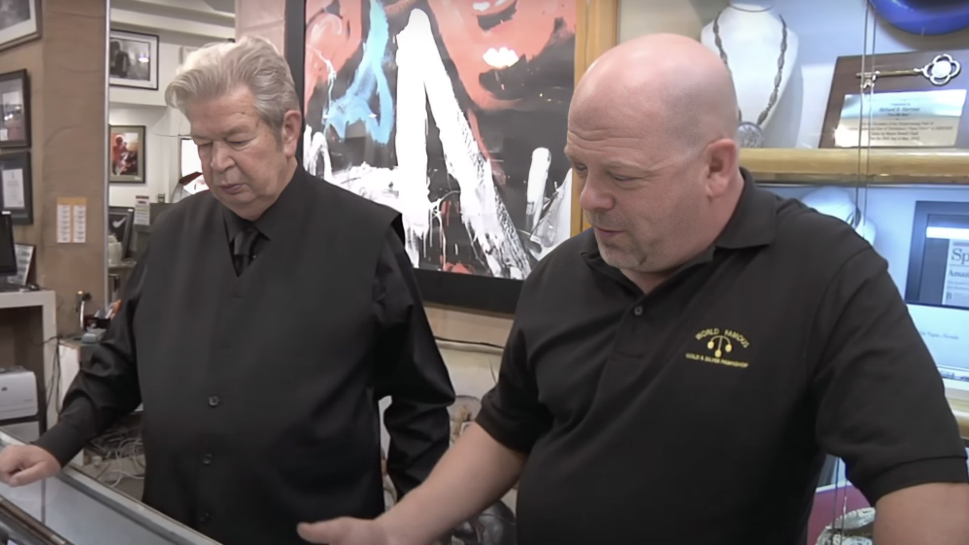 Pawn Stars often has sellers cheating the experienced stars of the show (Image via YouTube/Pawn Stars)