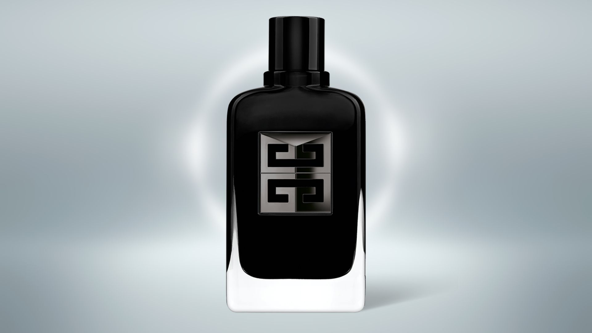 Eau de Parfum Society Extreme (Image via Givenchy)