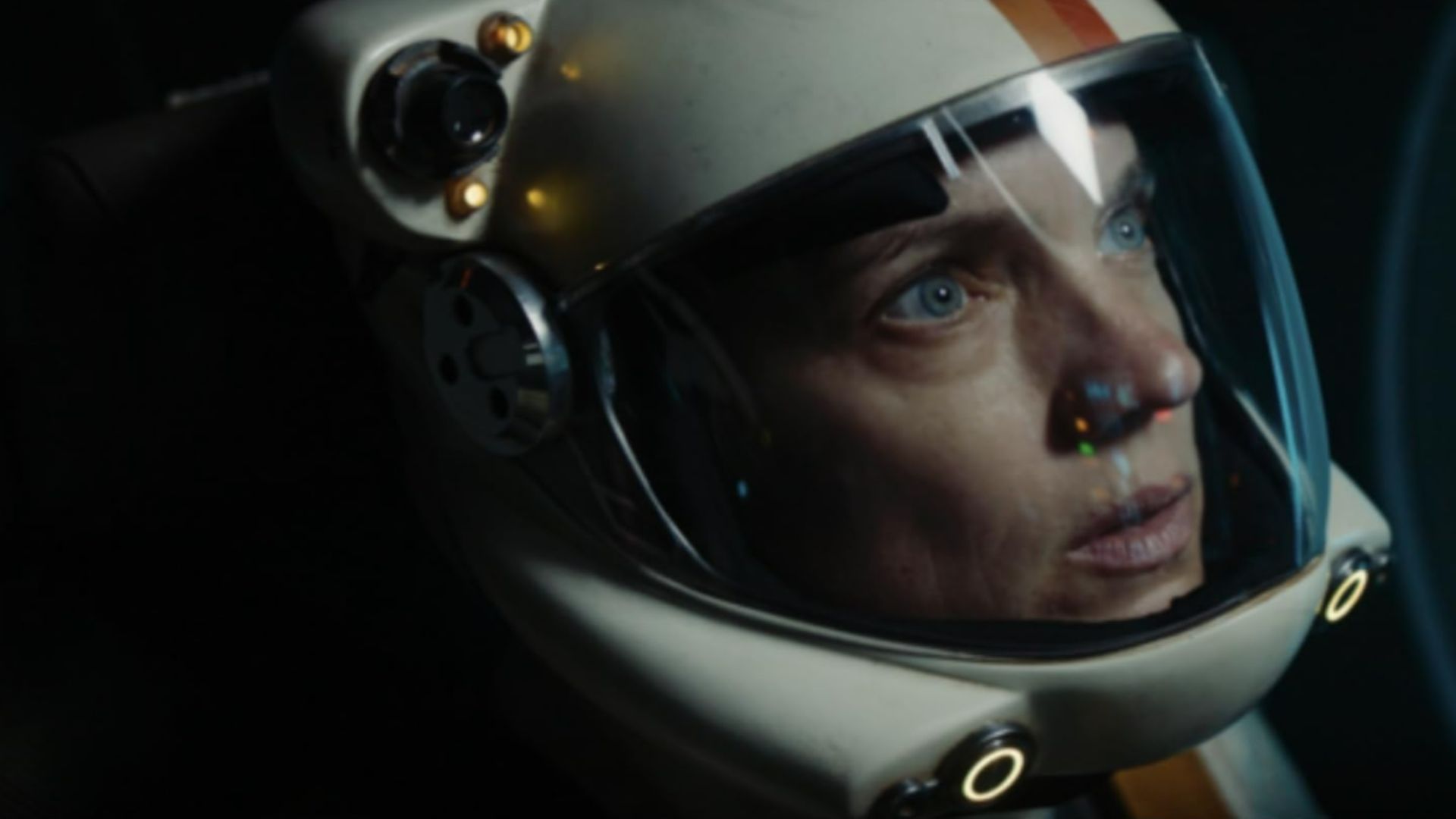 Anniek Pheifer in Captain Nova (Image via Netflix, Keplerfilm)