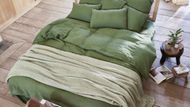 Forest Green Linen Duvet Cover (Image by MagicLinen)
