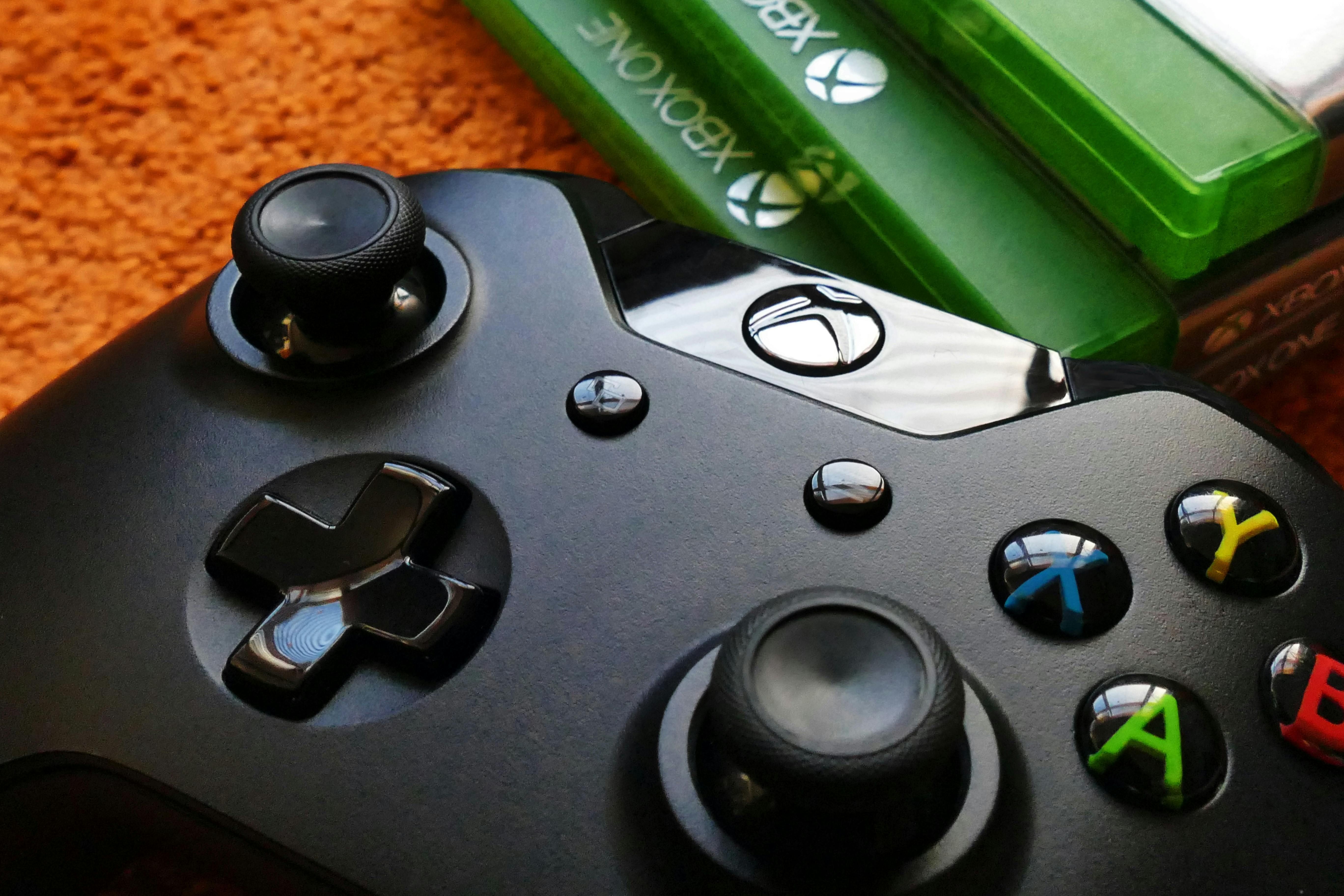 Xbox One controller (Image via Pexels / Anthony 🙂)