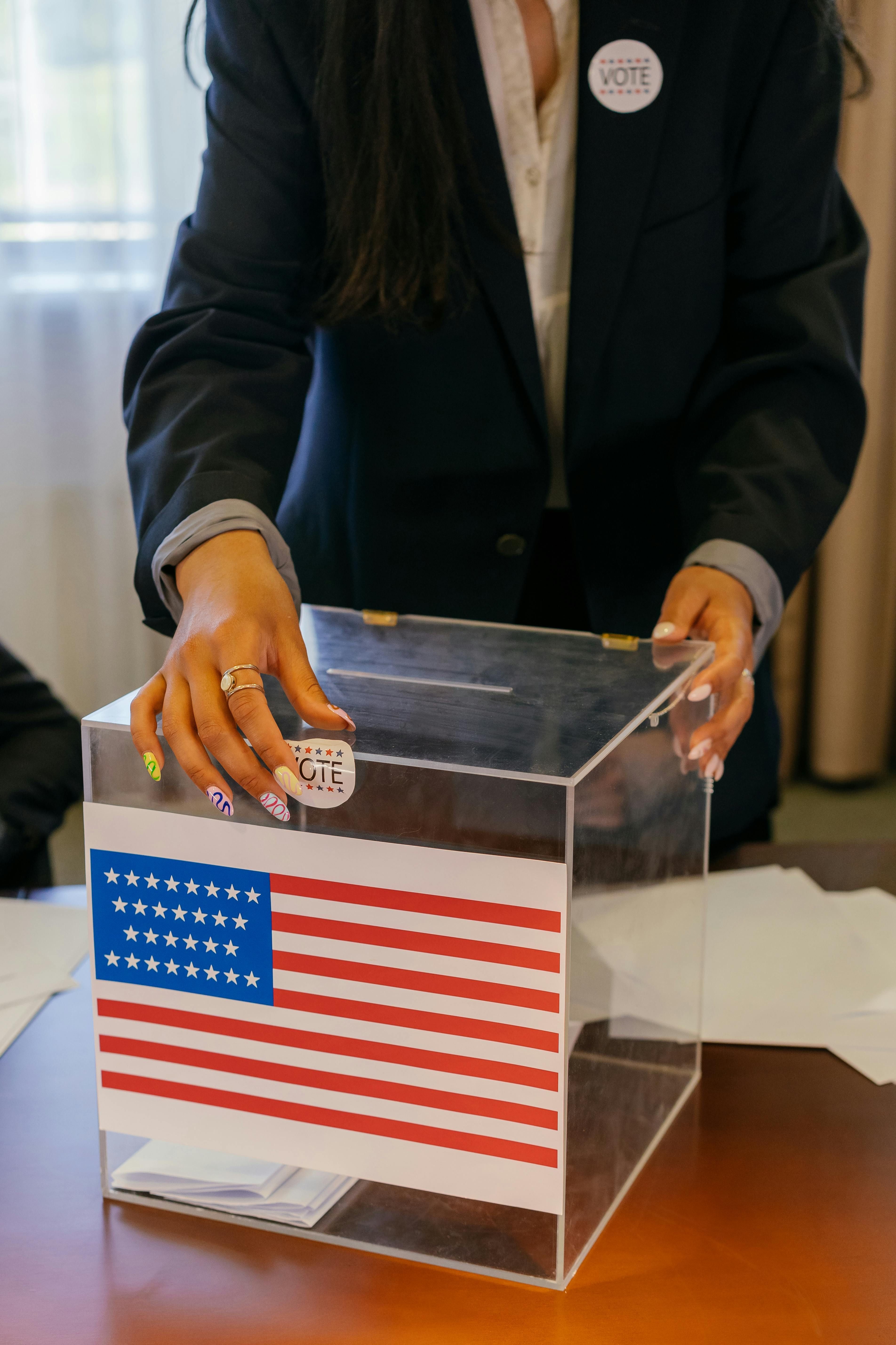 US Presidential election (image via Mikhail Nilov/ pexels)