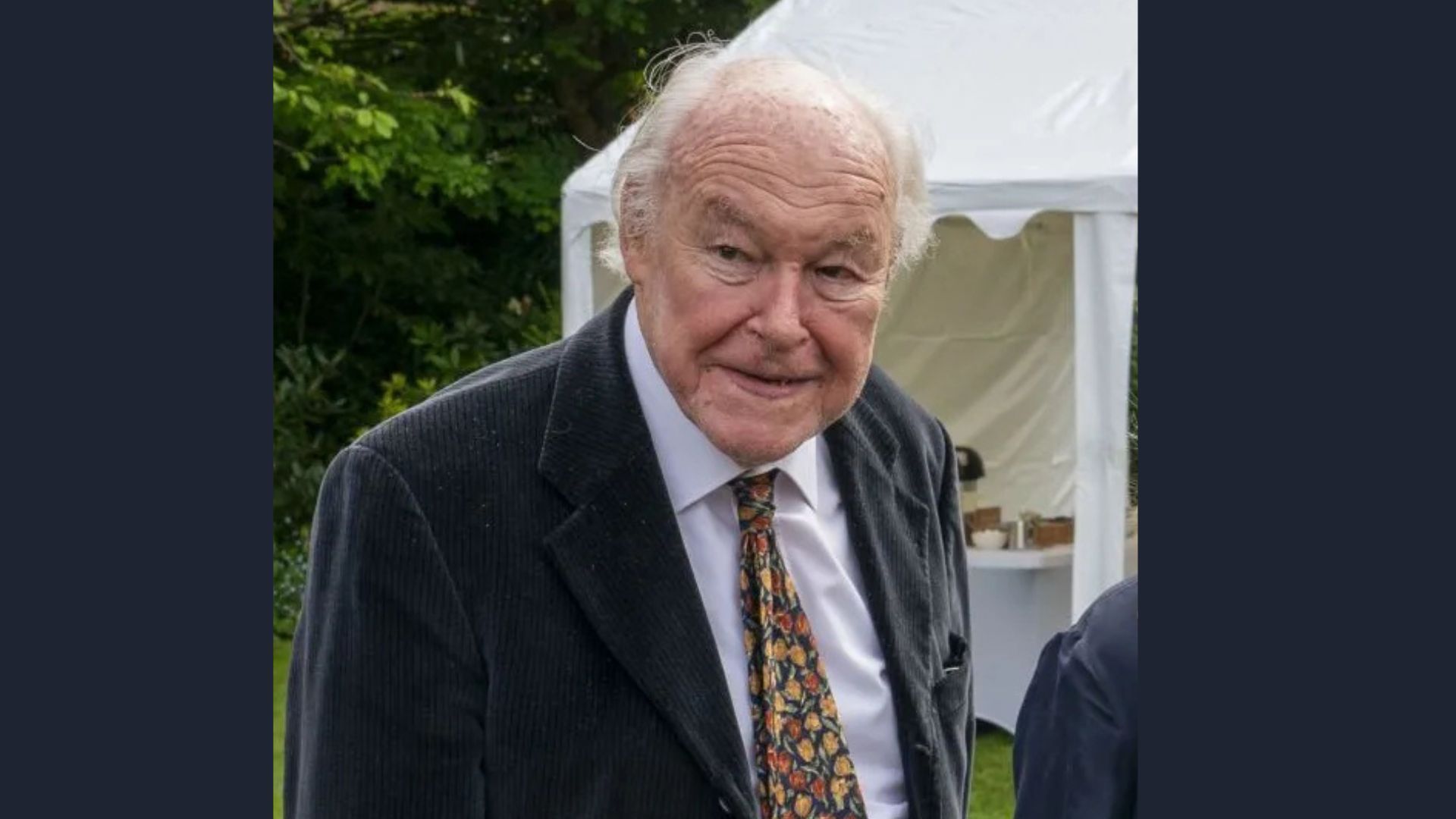 Timothy West dies at 90 (Image via Getty)