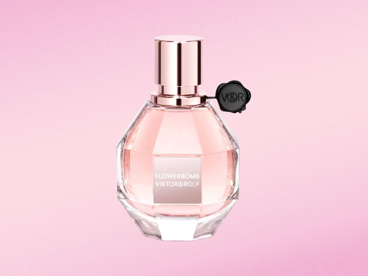 Viktor &amp; Rolf Flowerbomb Eau de Parfum 50ml (Image via Boots)