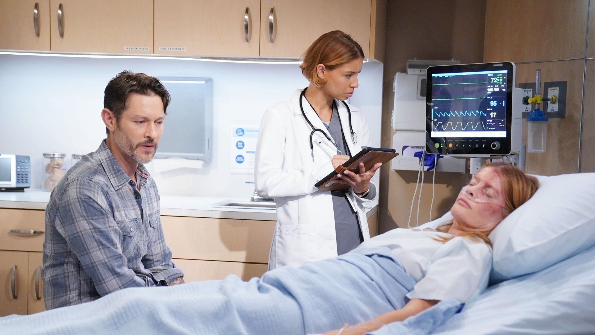 Daniel, Elena, and Phyllis in the hospital | Image source: JPI