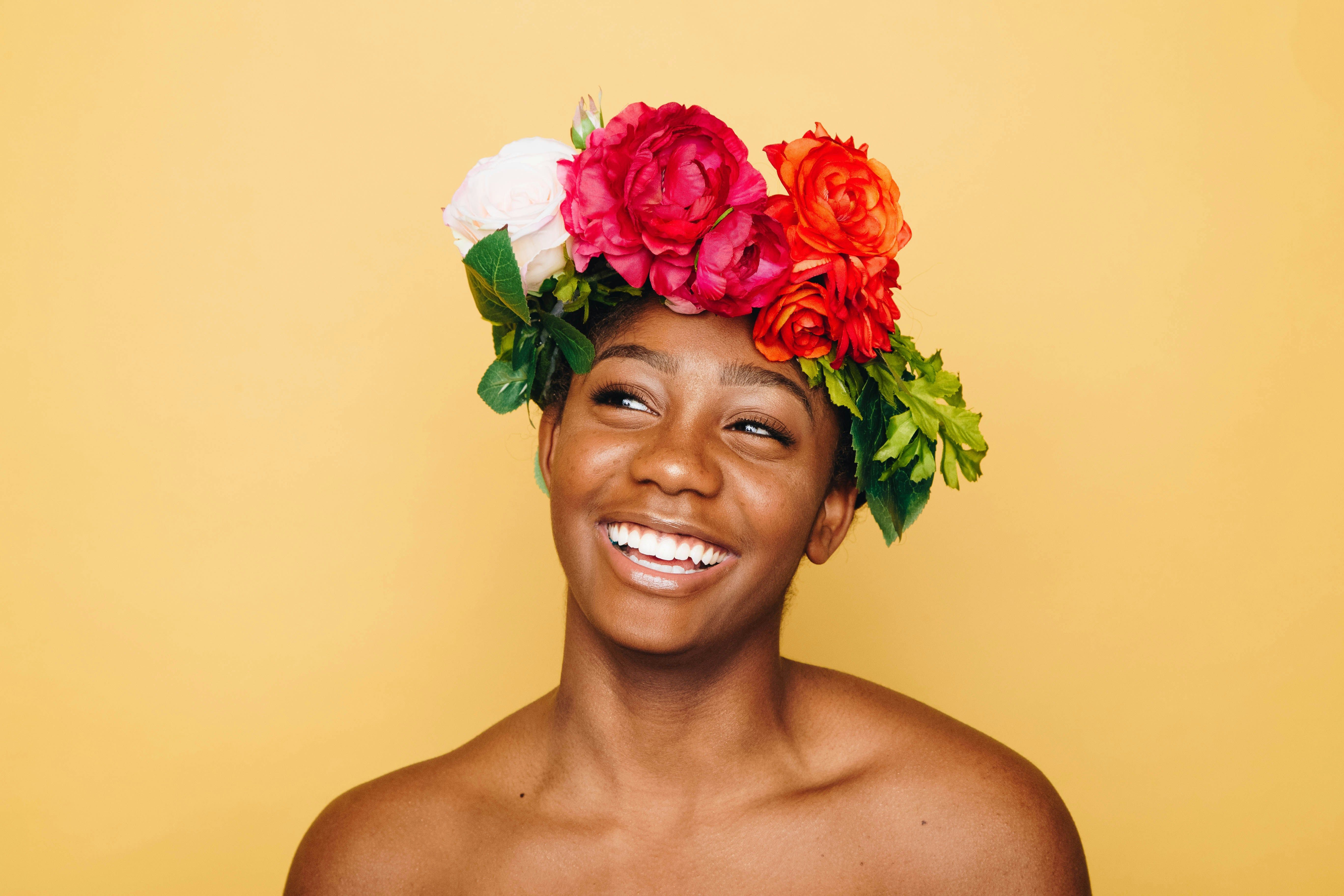 10 cult beauty deals that are too good to miss out on. (Image via Unsplash/ Autumn Goodman)