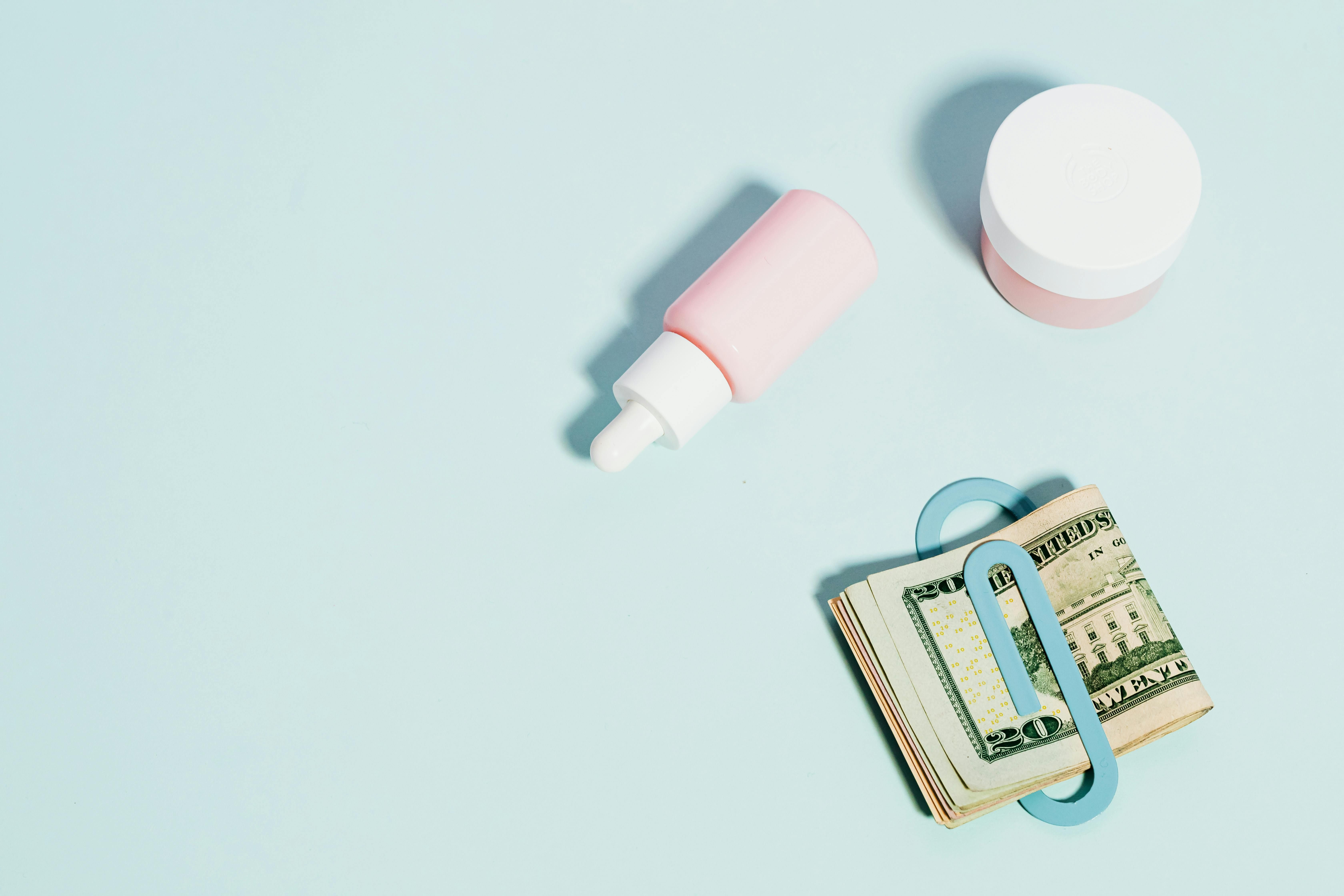 Sales is a time to snag your beauty favorites at an affordable price! (Image via Pexels/ Karolina Grabowska)