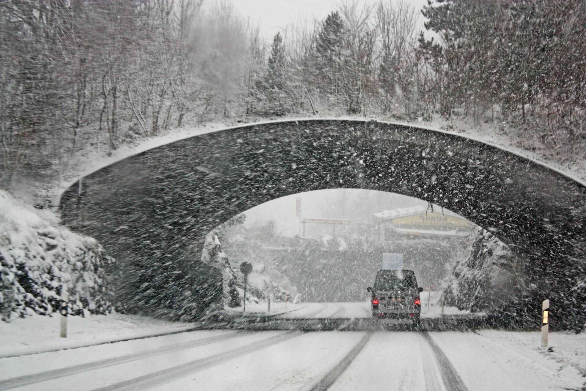 Lake Effect Snow storm hit major cities of U.S. 