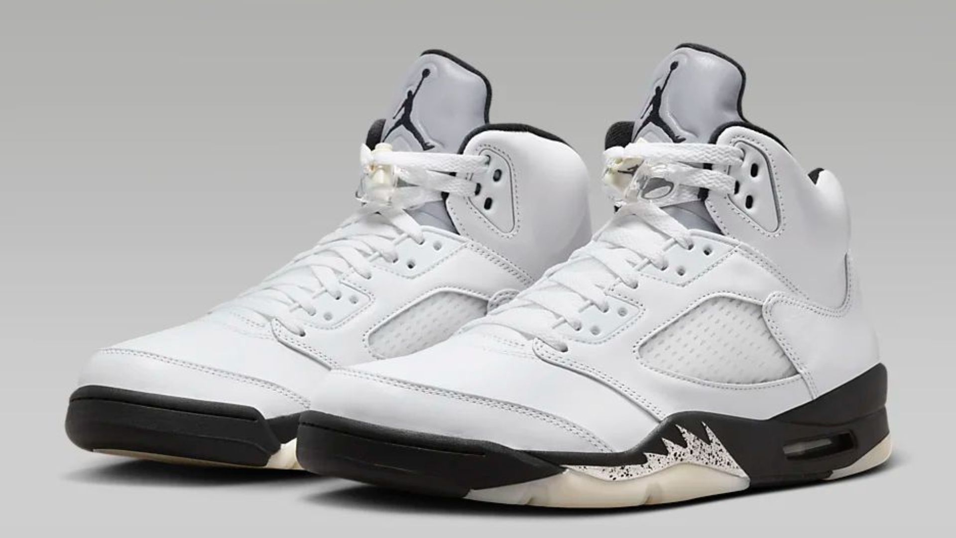 Air Jordan 5 &ldquo;White Black&rdquo; shoes (Image via Nike)