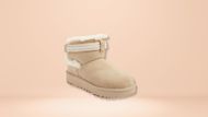 Classic Ultra Mini Alpsey Boot by UGG (Image via Nordstrom)