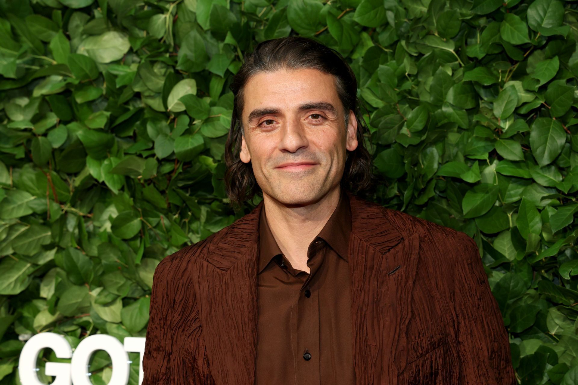 Oscar Isaac - Arrivals - Image via Getty