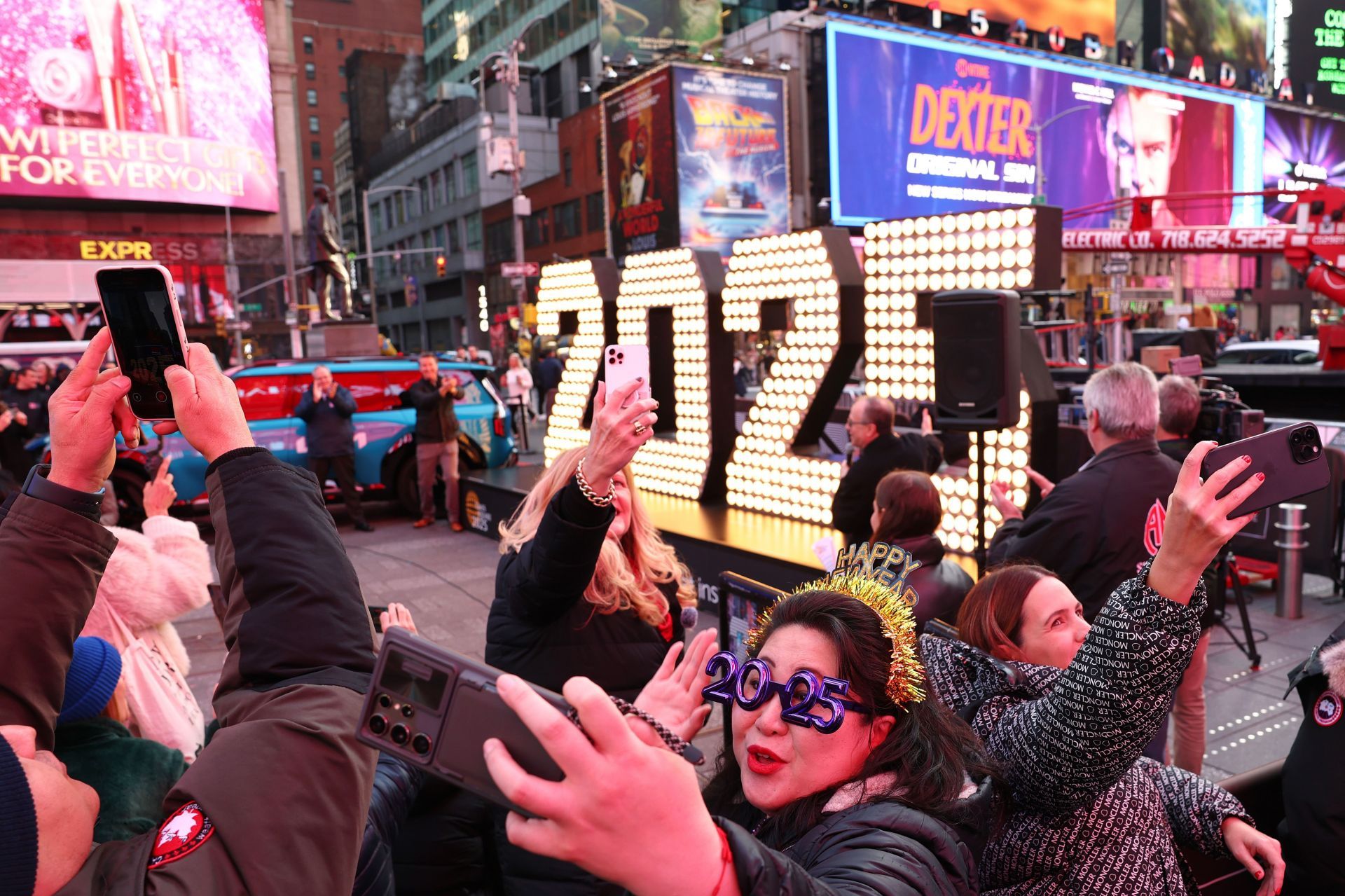 Times Square Numeral Arrival For New Year&#039;s Eve - Source: Getty