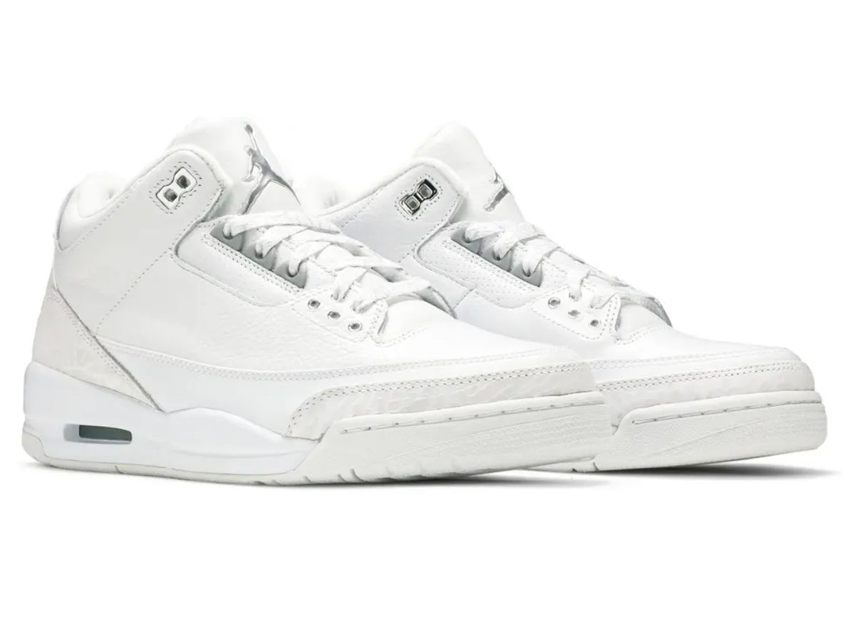 2007 Air Jordan 3 &quot;Pure Money&quot; retro shoes (Image via GOAT)