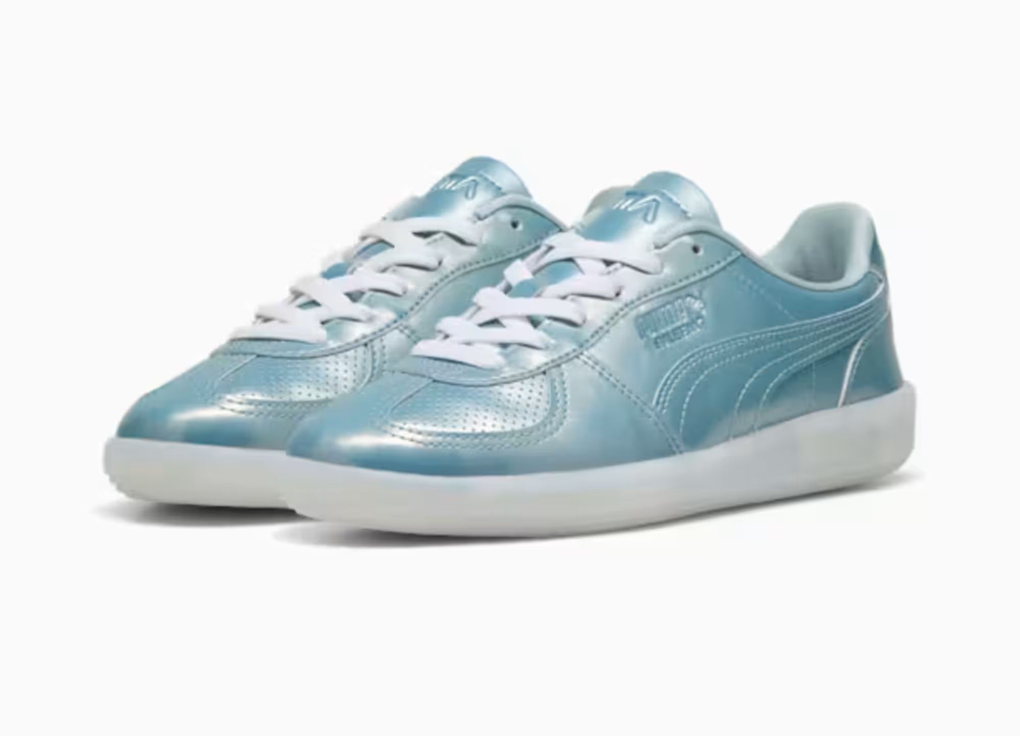 Puma women&#039;s sneakers (Image via Puma)