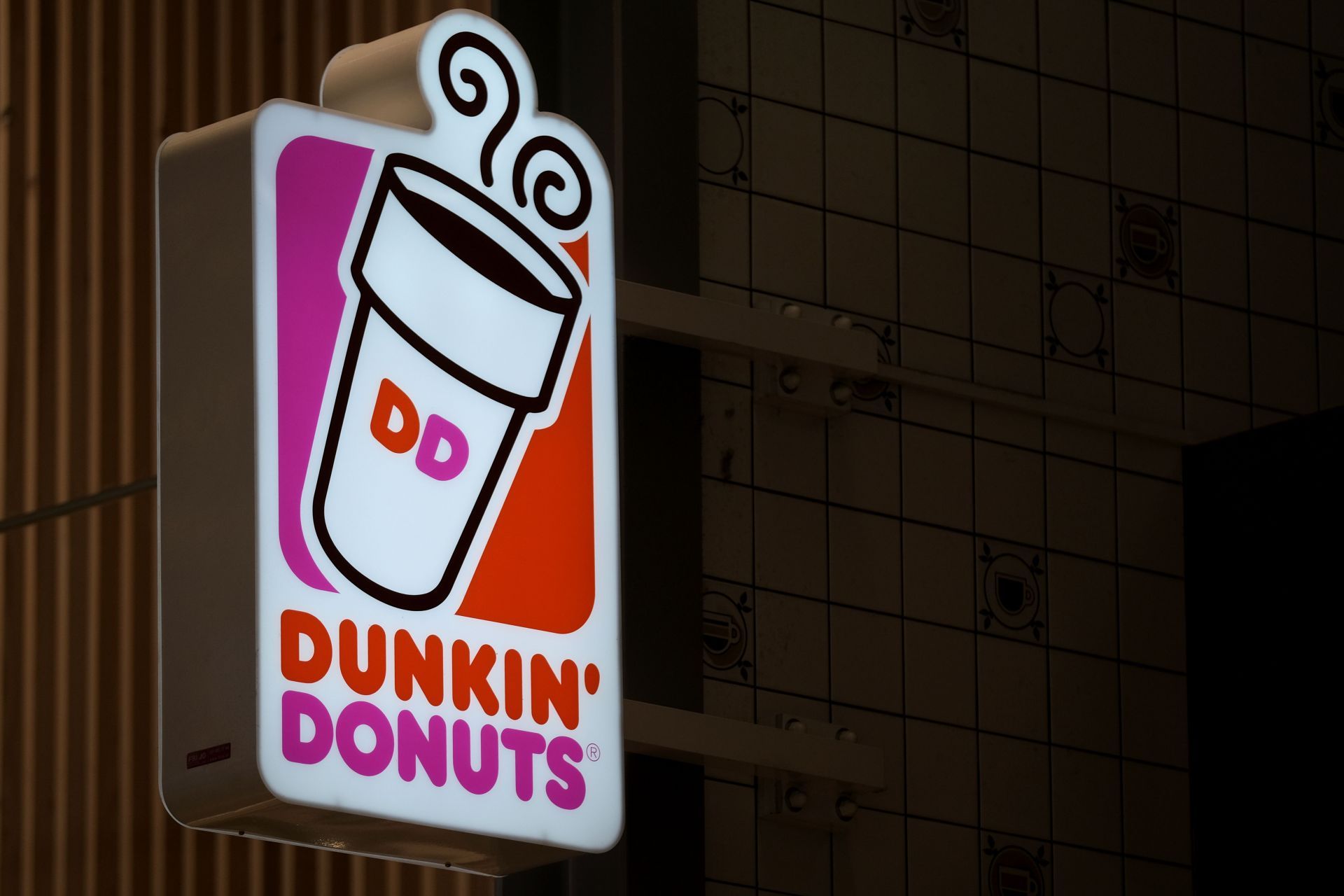 How to get free donuts from Dunkin' every Wednesday? Details explored