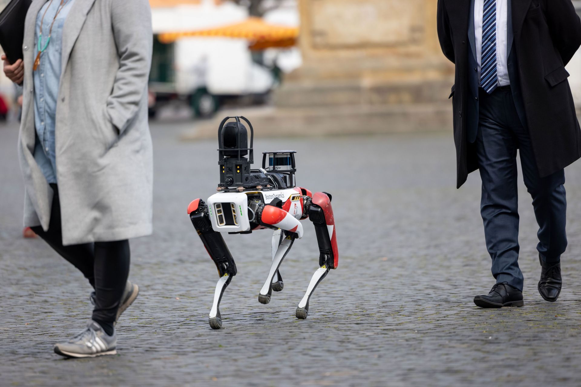 Presentation of a robot of the security service provider Ciborius - Source: Getty