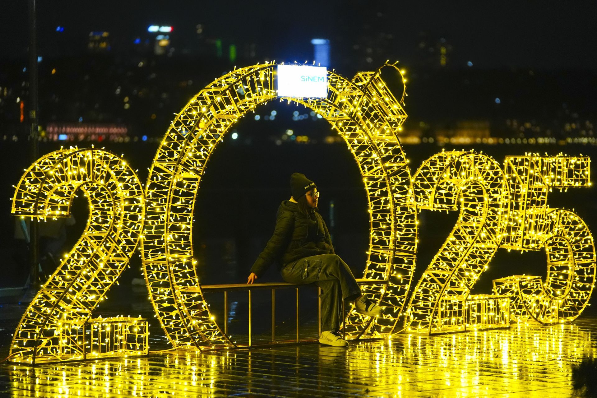 New Year preparations in Istanbul - Source: Getty