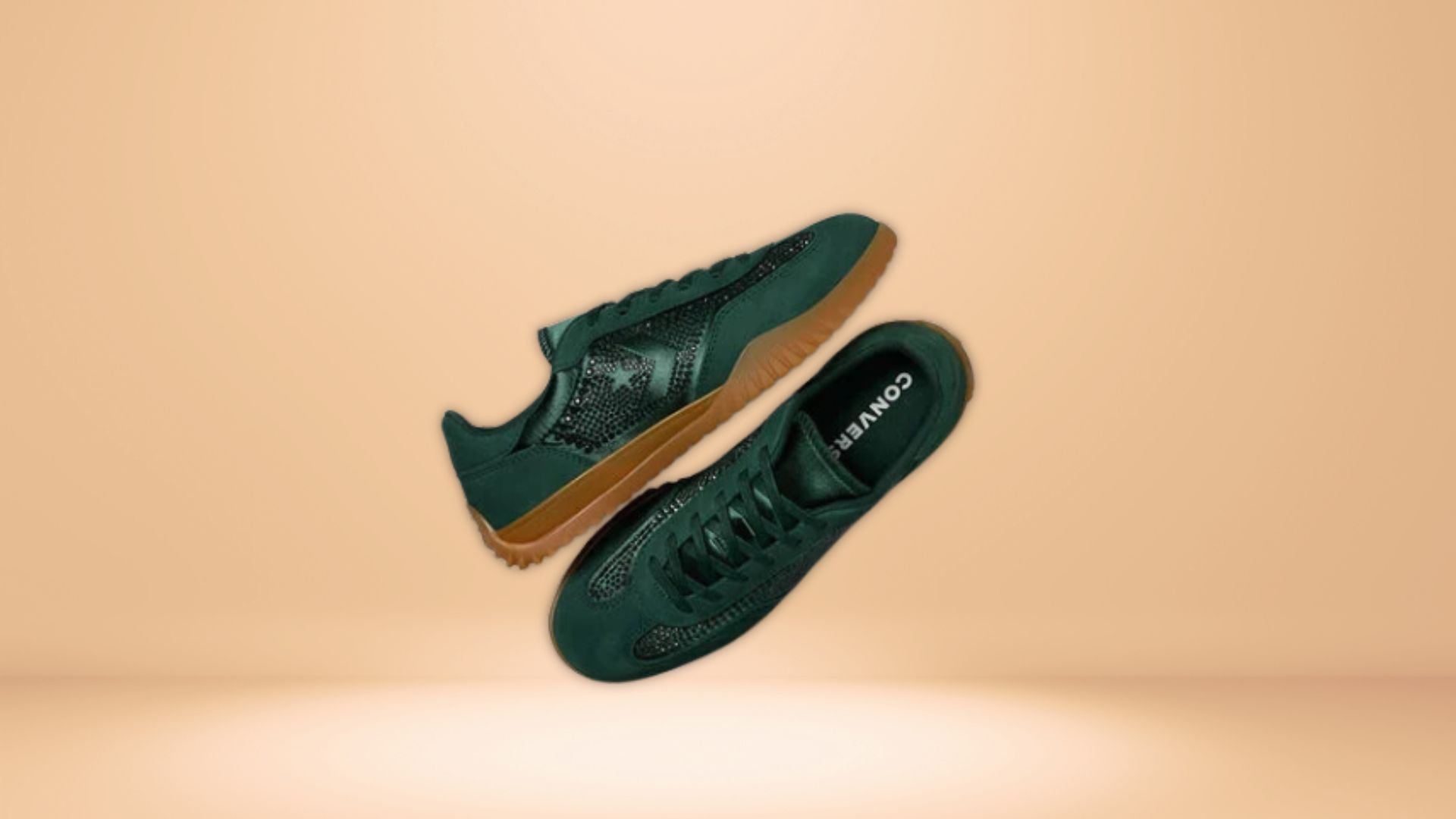 Swarovski x Converse Run Star Trainer &quot;Deep Emerald&quot; (Image via Converse)