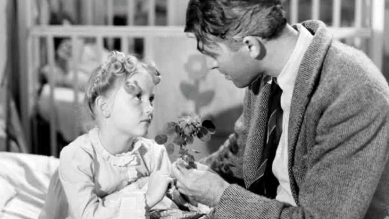 It&#039;s a Wonderful Life (1946) | Image Source: Liberty Films