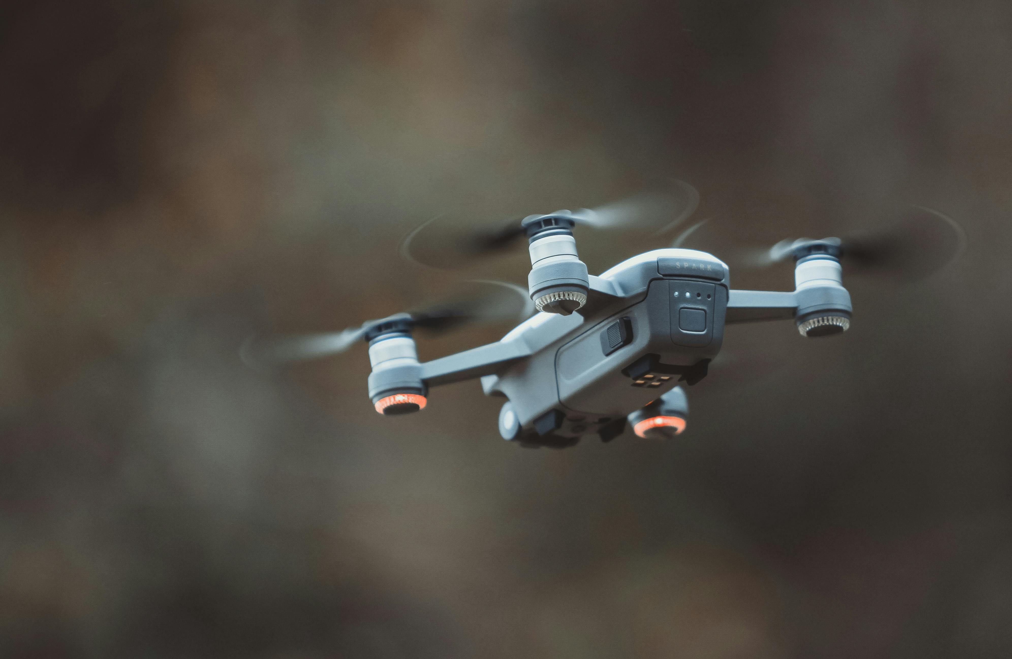 Grey Quadcopter Drone (Image via Pok Rie / Pexels)