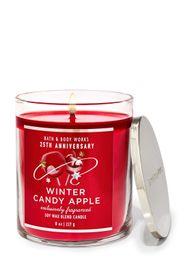 Sweet fragrance candle (Image via Bath & Body Works)