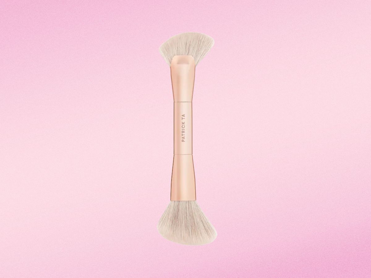 Patrick Ta Beauty Major Sculpt Dual-Ended Sculpting Brush (Image via Sephora)