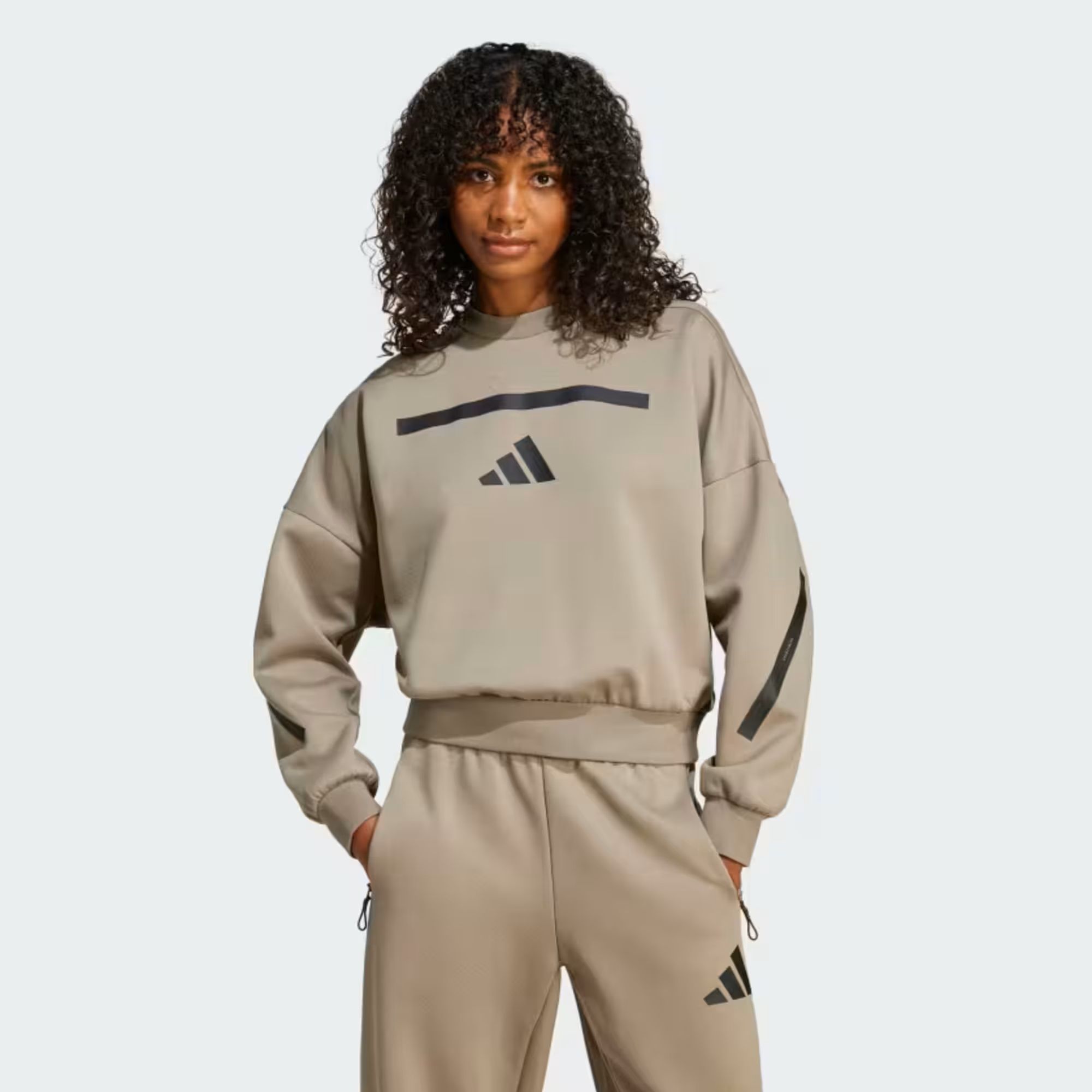 Women&#039;s sweatshirt (Image via Adidas)