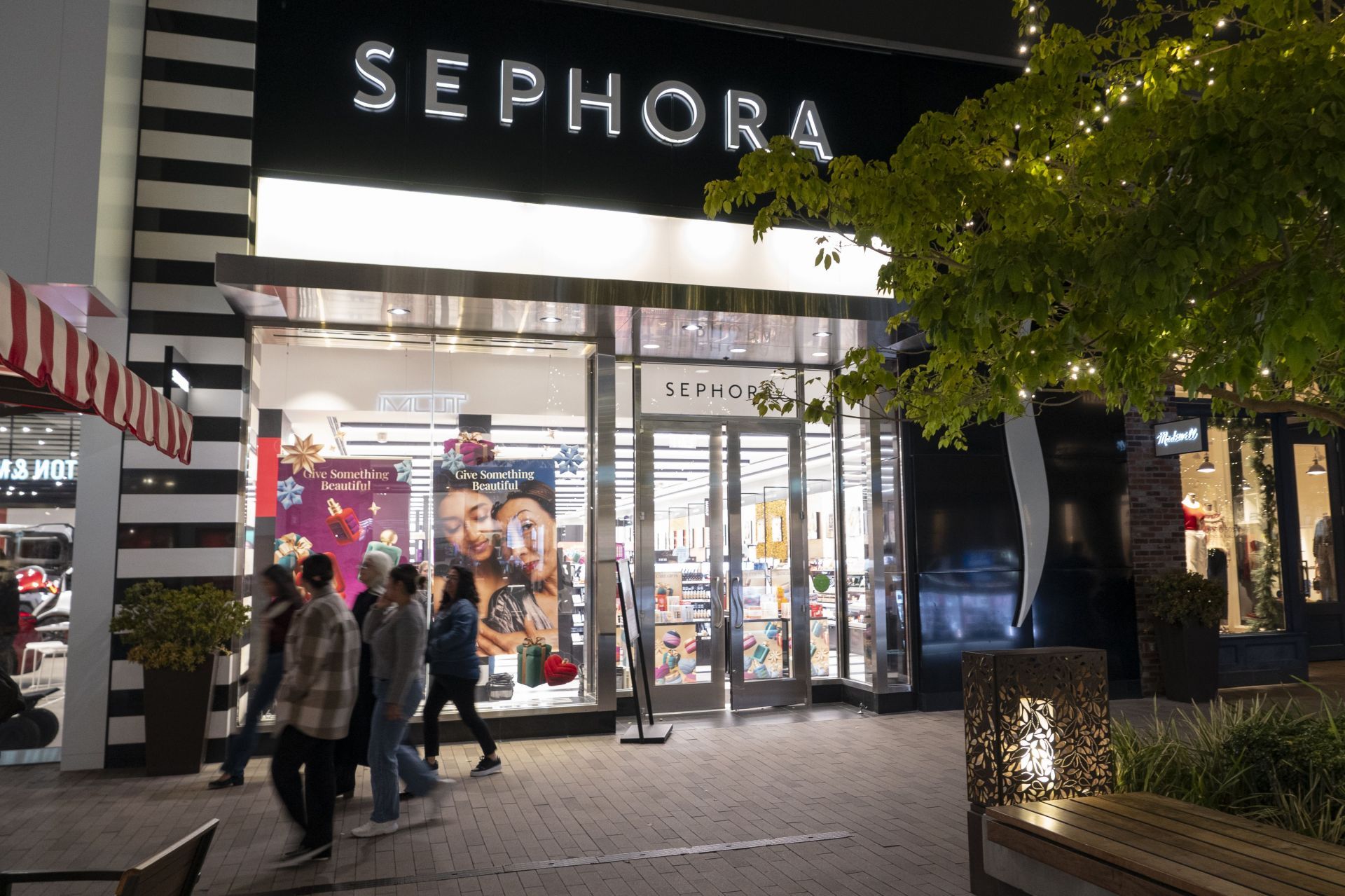 Sephora Store At Westfield UTC In San Diego - Source: Getty