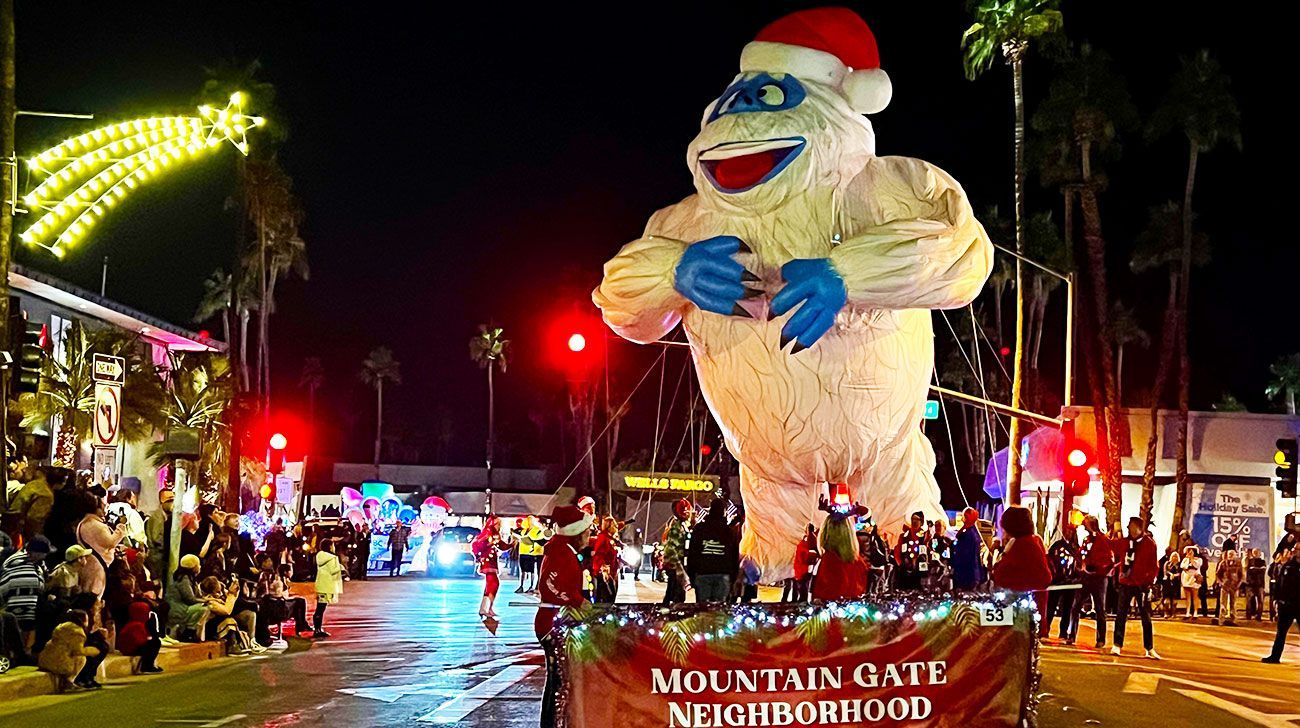 Palm Springs Festival of Lights Parade (Image via psfestivaloflights.com)