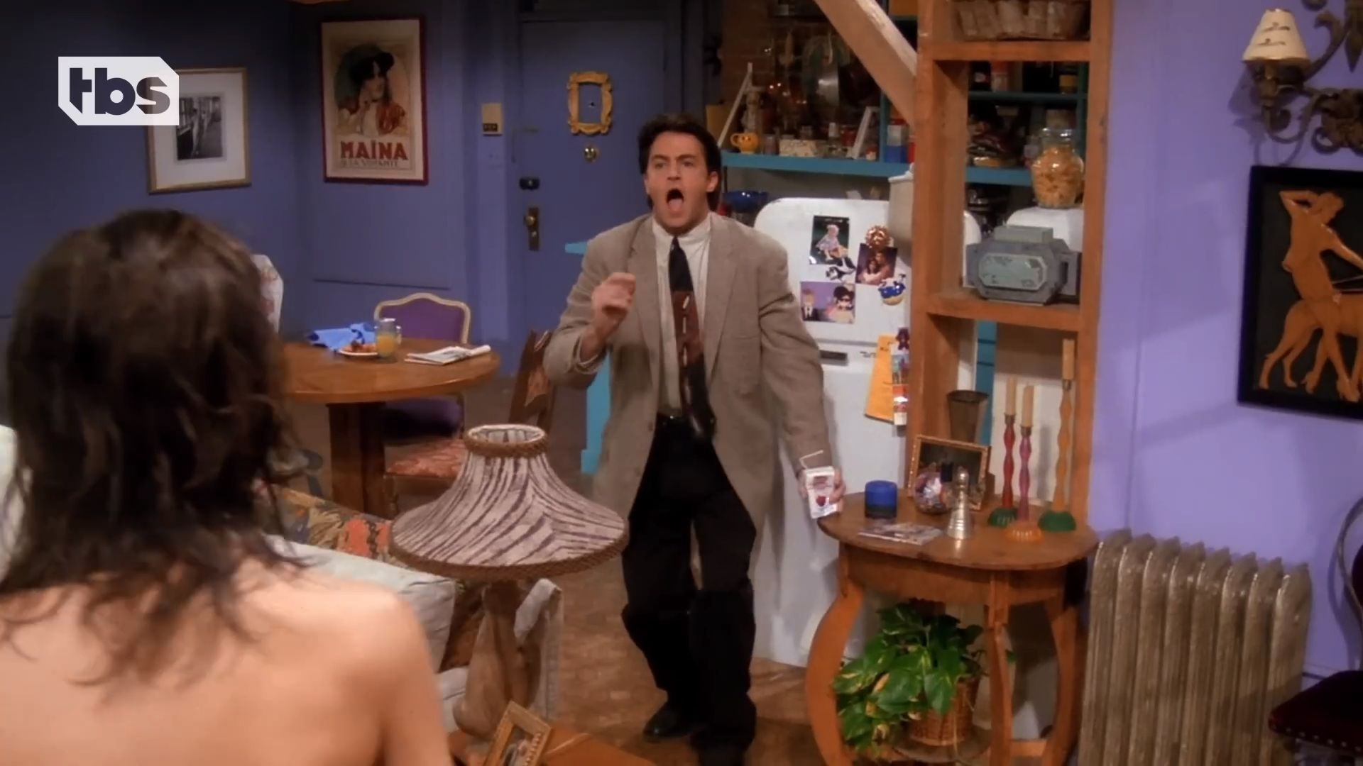 In what episode of Friends did Rachel see Joey in the shower?