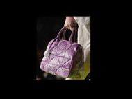 Marc Jacobs Carolyn Crocodile Handbag (Image via Pinterest)