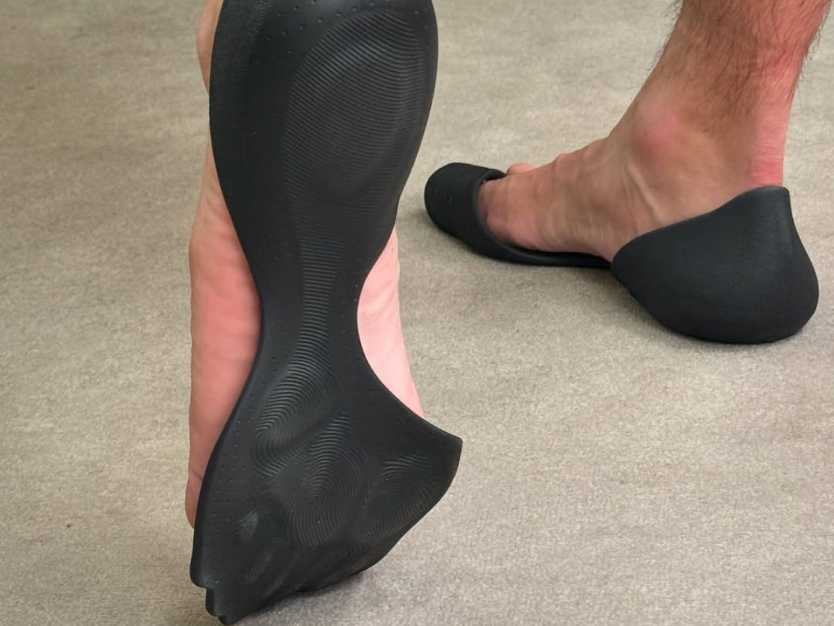 &lsquo;These belong on &ldquo;World&rsquo;s Dumbest Inventions&hellip;&rsquo;&mdash;Fans mock Balenciaga&rsquo;s &lsquo;Barefoot Zero&rsquo; shoes (Image via Instagram/ @adri_pgarin)