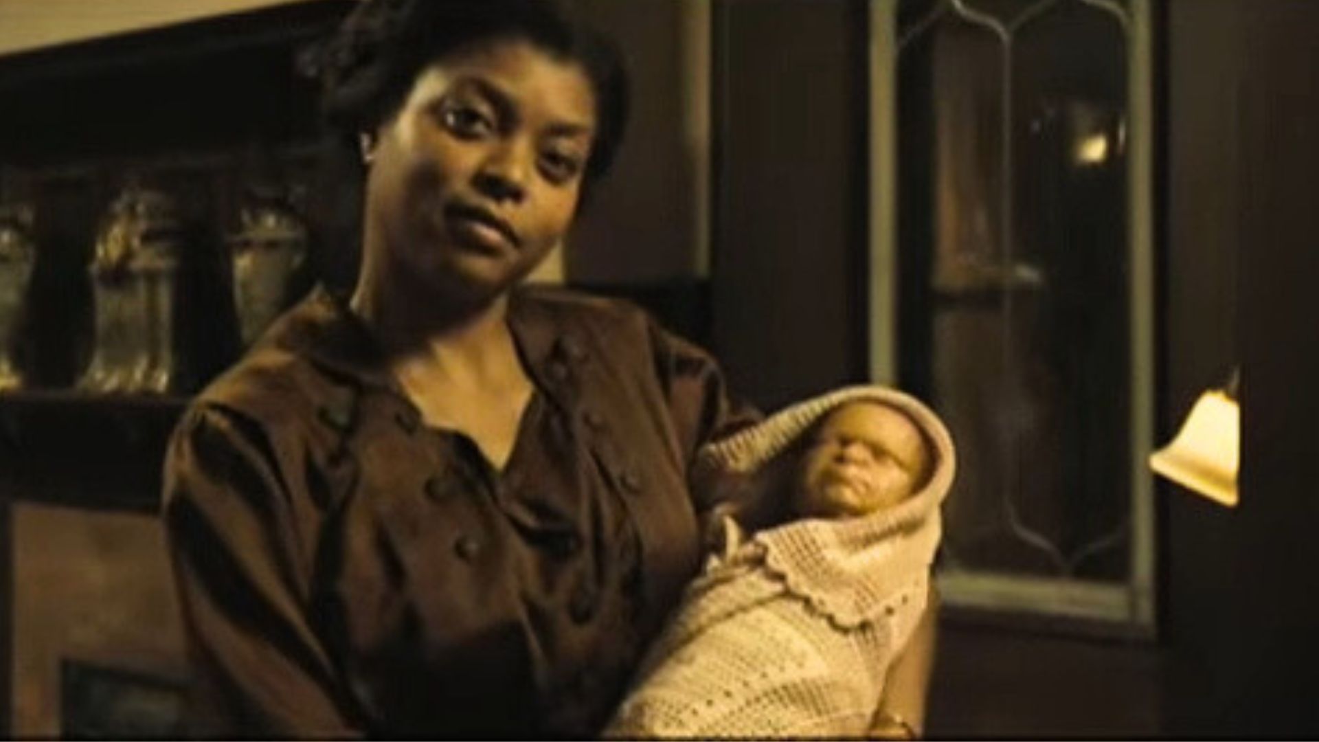 Taraji P. Henson in The Curious Case of Benjamin Button | Image via Paramount Pictures