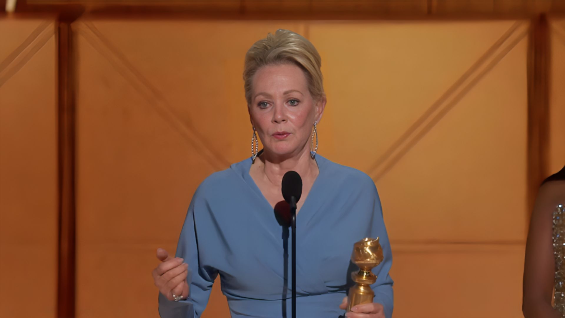 Jean Smart wins best actress in a comedy series for her role on Hacks at the Golden Globes 2025 (Image via YouTube/Golden Globes)