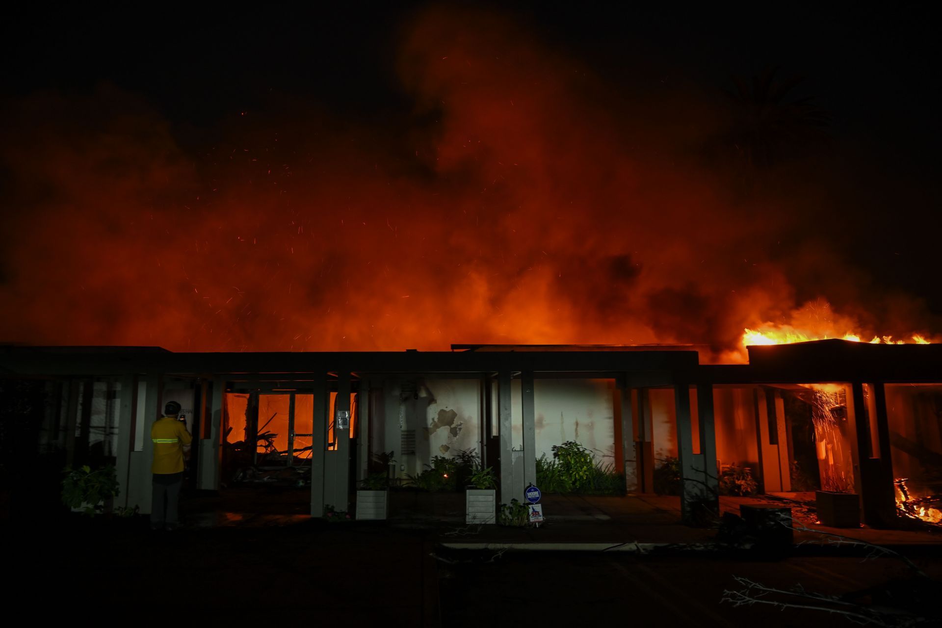 Wildfires tear through Los Angeles - Source: Getty