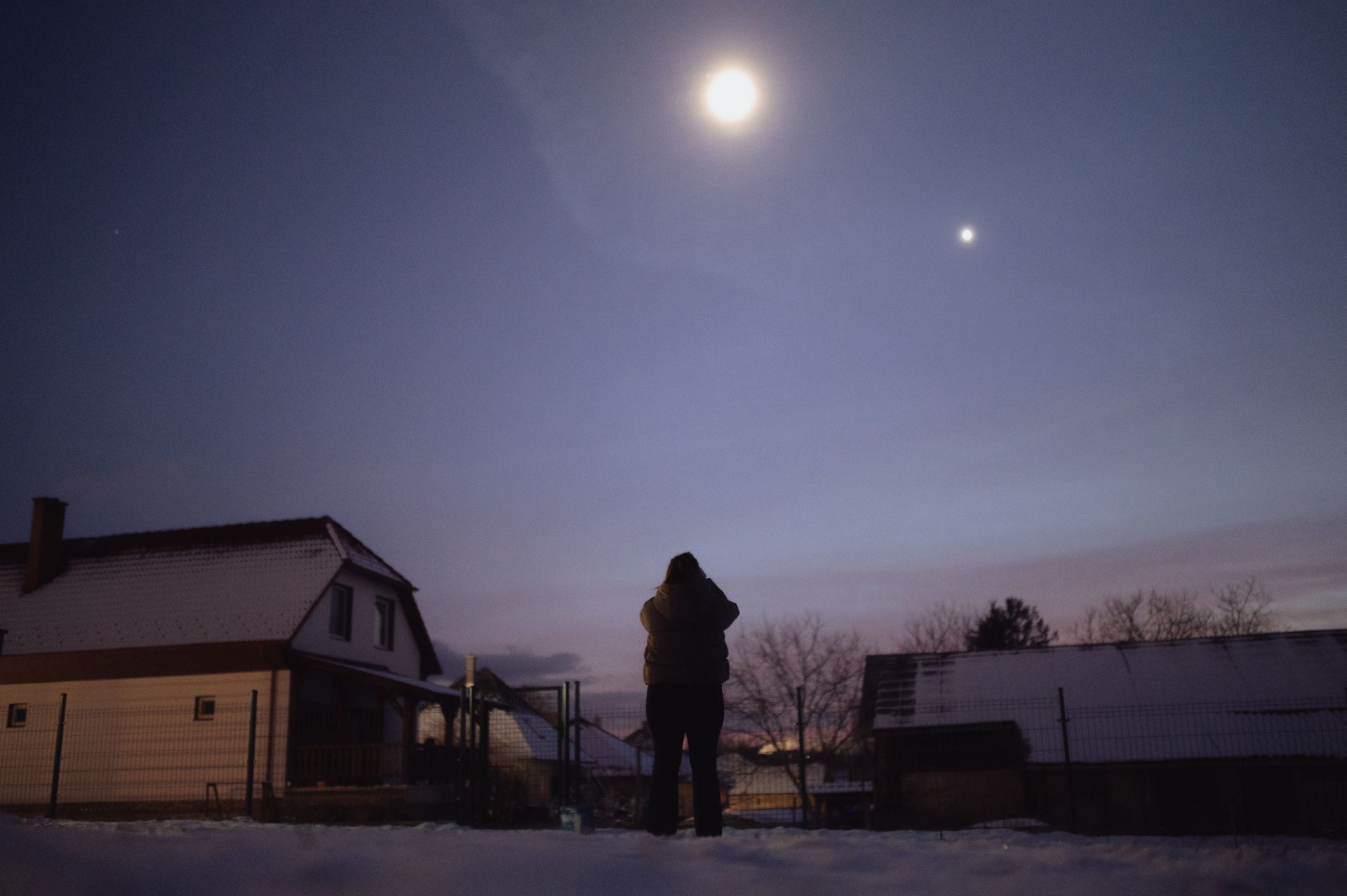 Occultation of planet Saturn by Moon observed from Hungary - Source: Getty