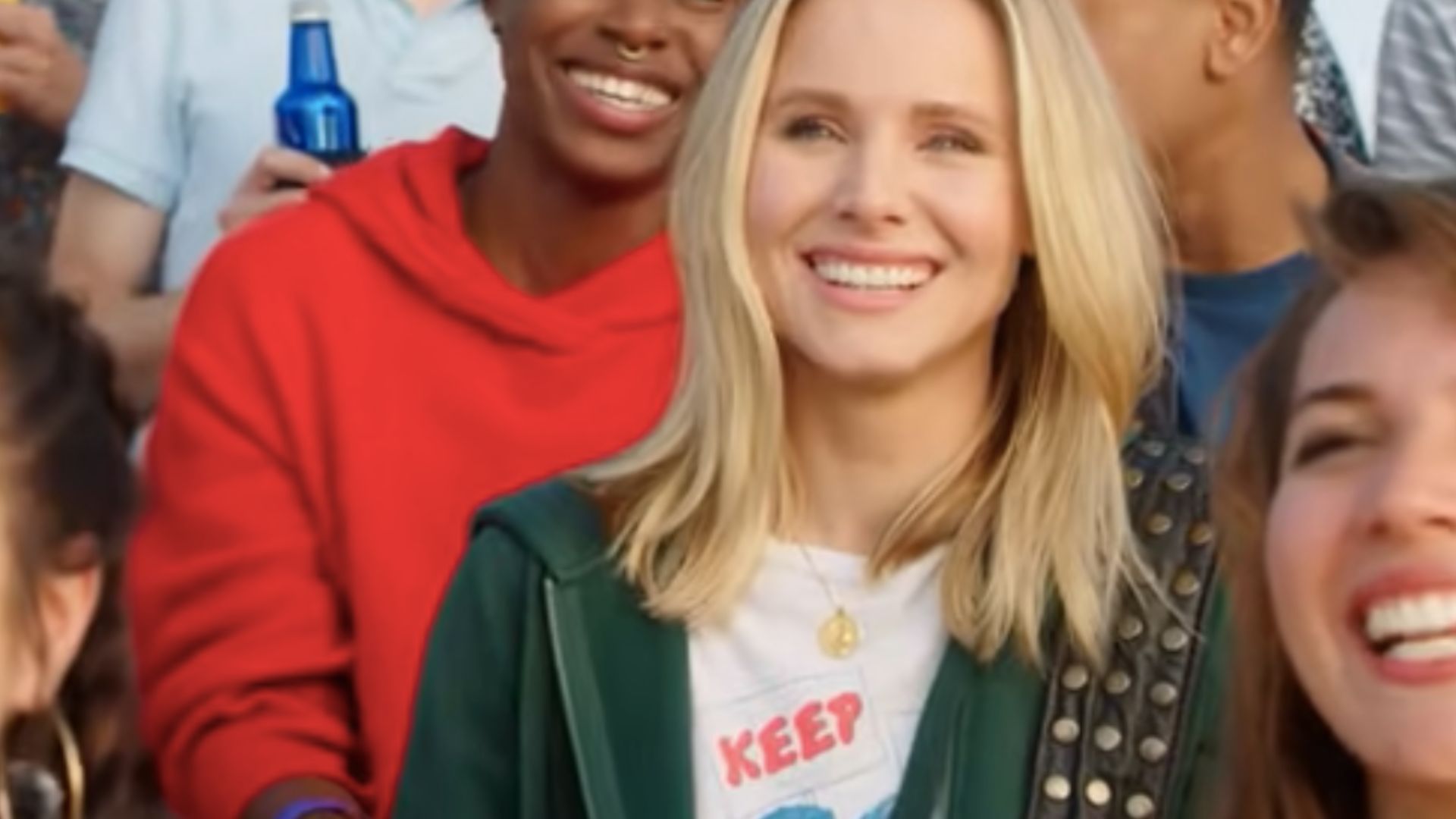 Still of Veronica Mars (Image via Hulu)