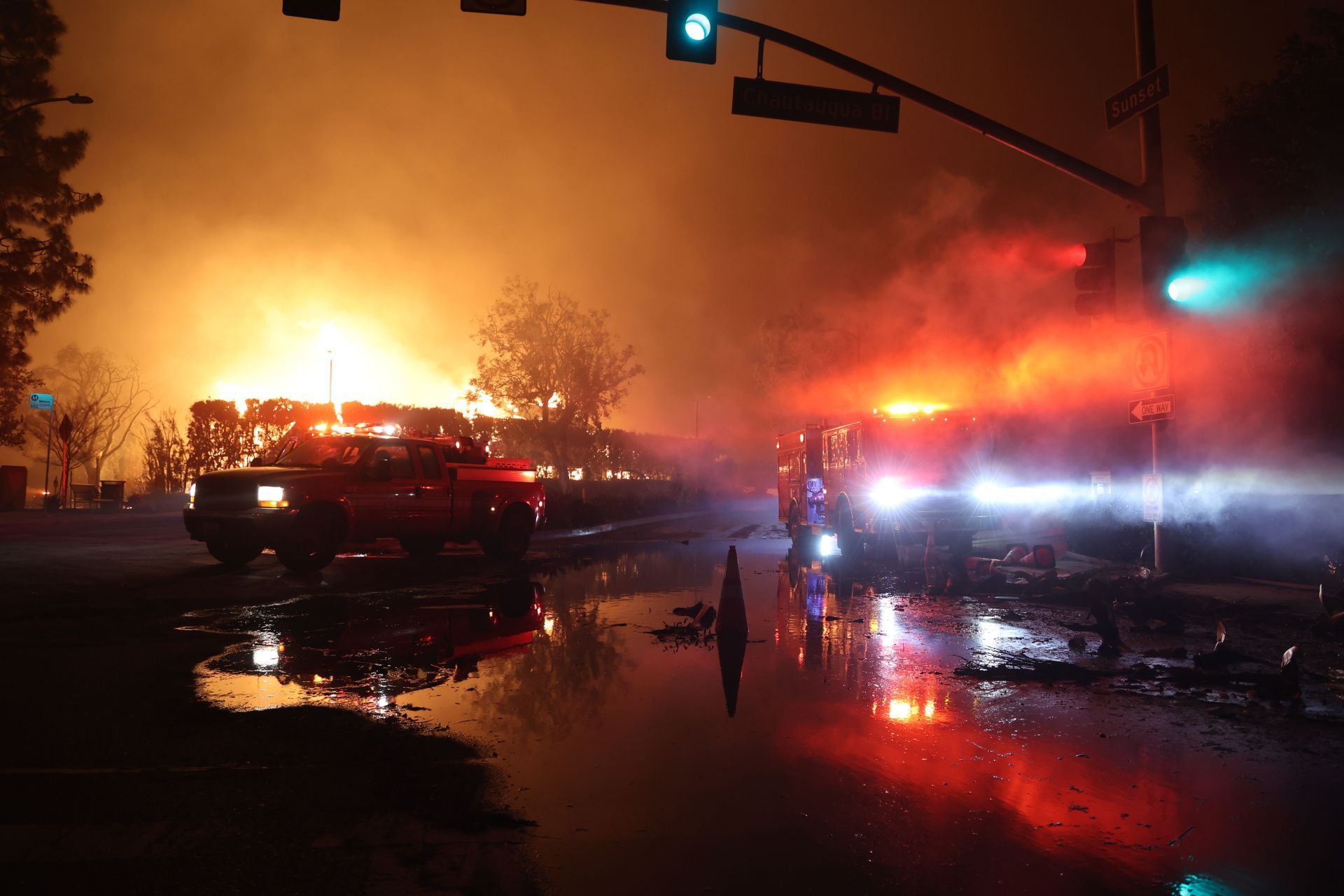 Firefighters continue battling Palisades fire in Los Angeles as flames rage out of control - Source: Getty