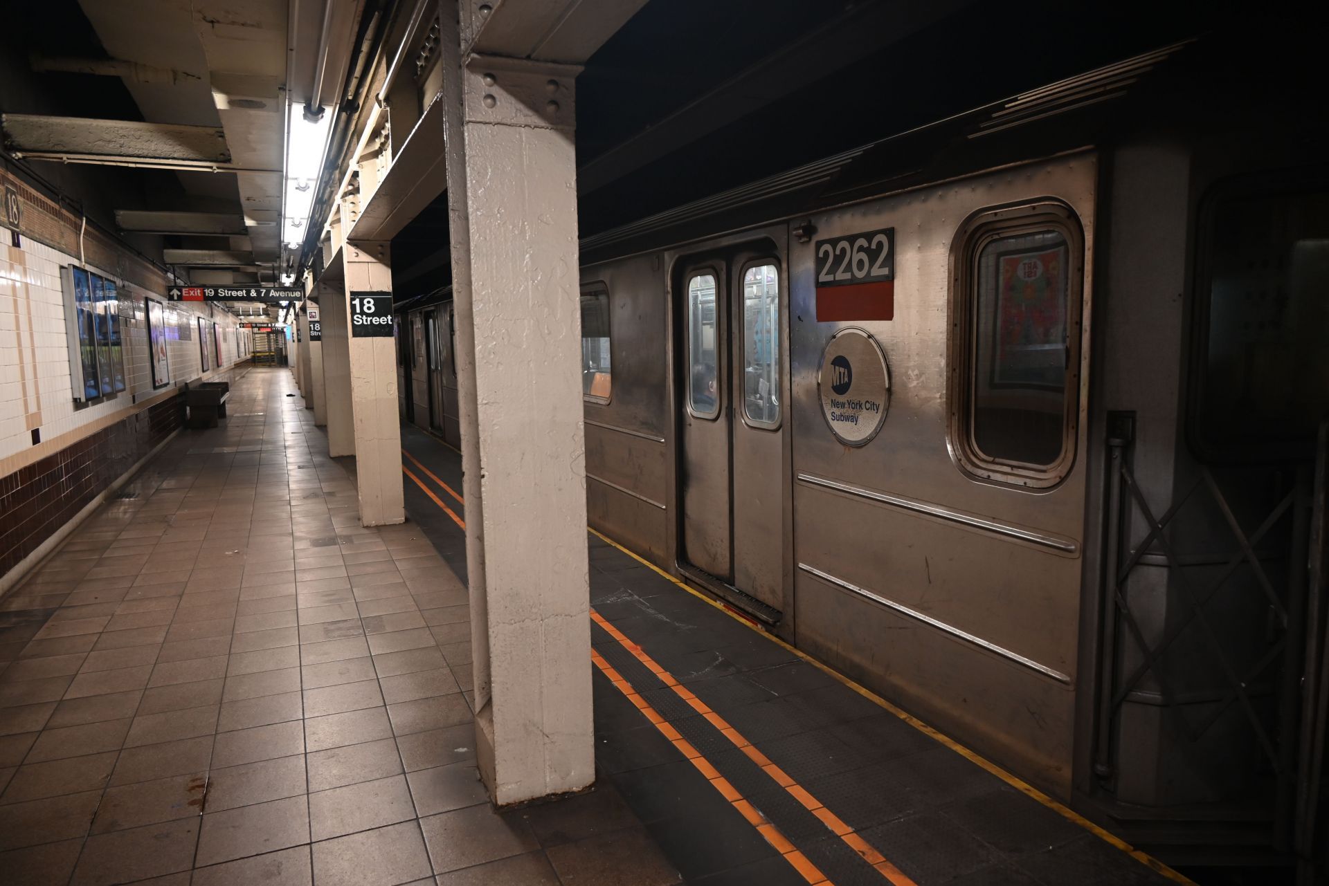 Man pushed on mta NYC subway tracks and in critical condition in New Year eve attack - Source: Getty