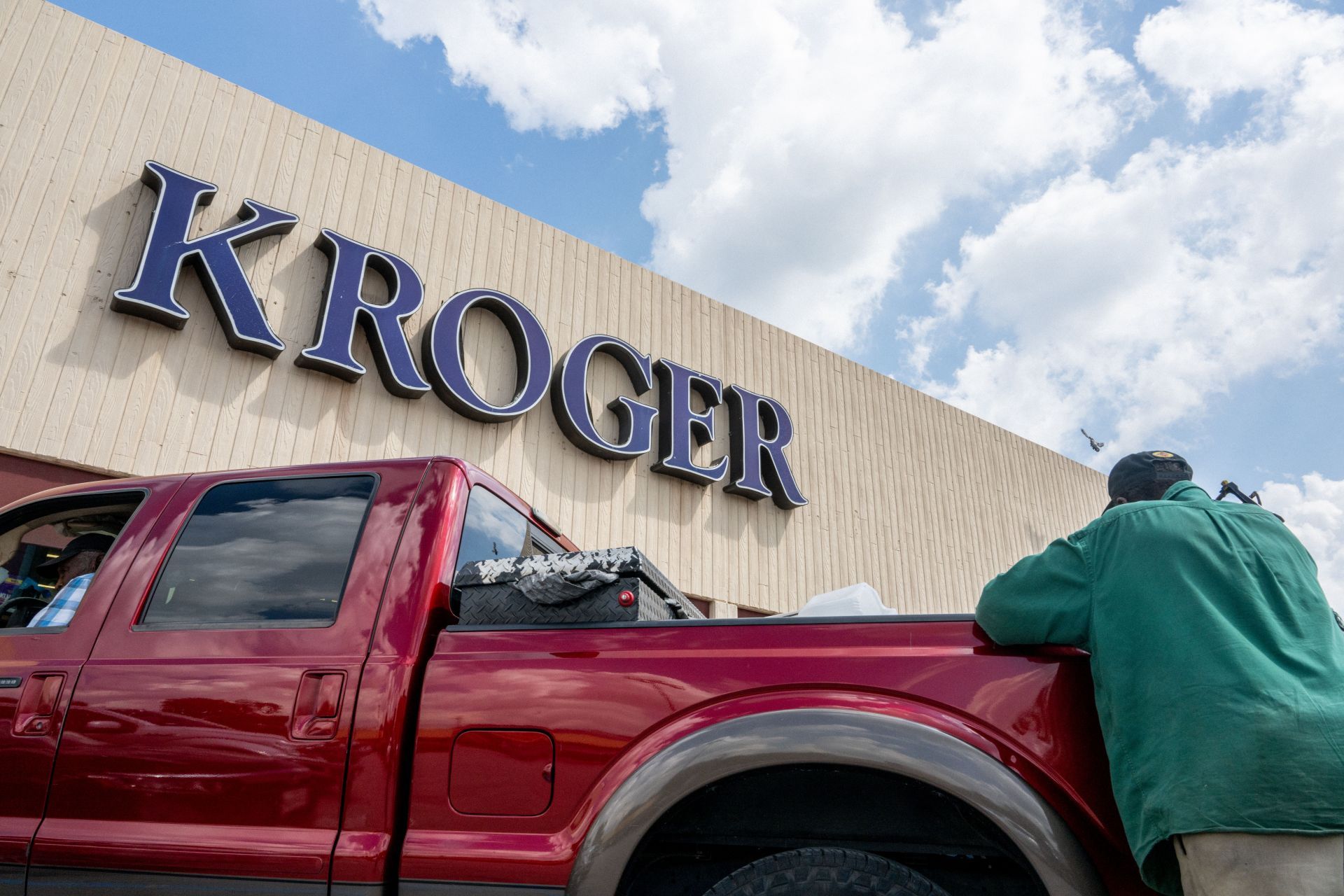 Kroger has pledged a million dollars (Image via Brandon Bell/Getty)